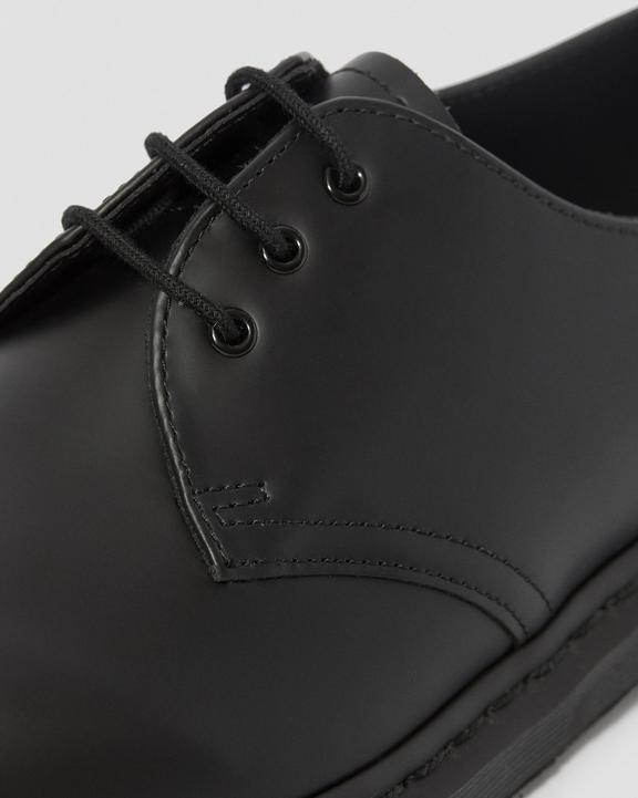 1461 Mono Smooth Leather Oxford Shoes in Black | Dr. Martens