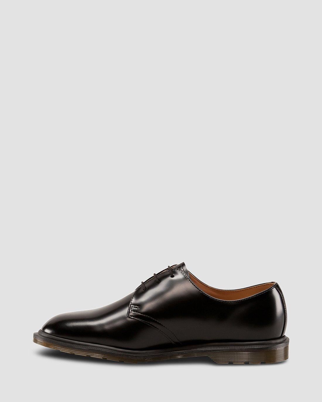 Archie in BLACK | Dr. Martens™