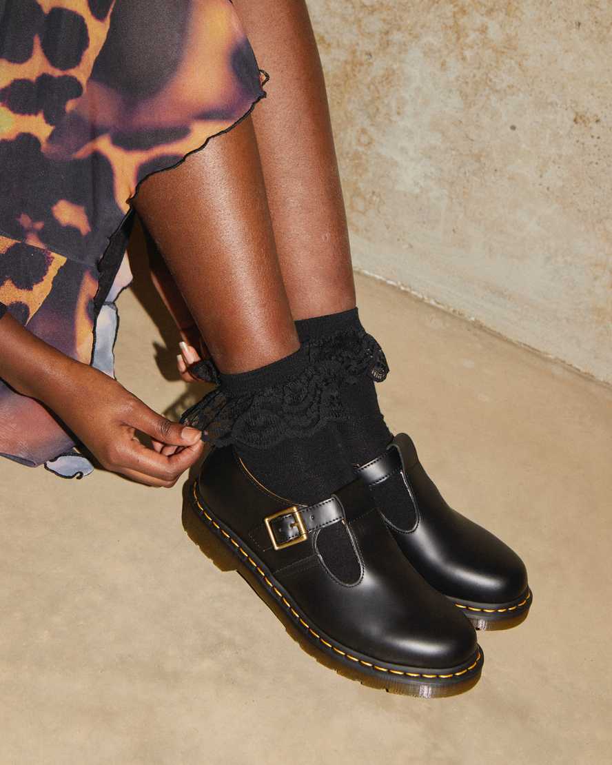 https://i1.adis.ws/i/drmartens/14852001.89.jpg?$large$Polley Smooth Leather Mary Janes | Dr Martens