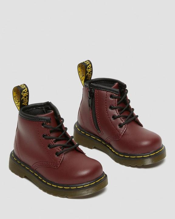 https://i1.adis.ws/i/drmartens/15933602.87.jpg?$large$Infant 1460 Softy T Leather Lace Up Boots Dr. Martens