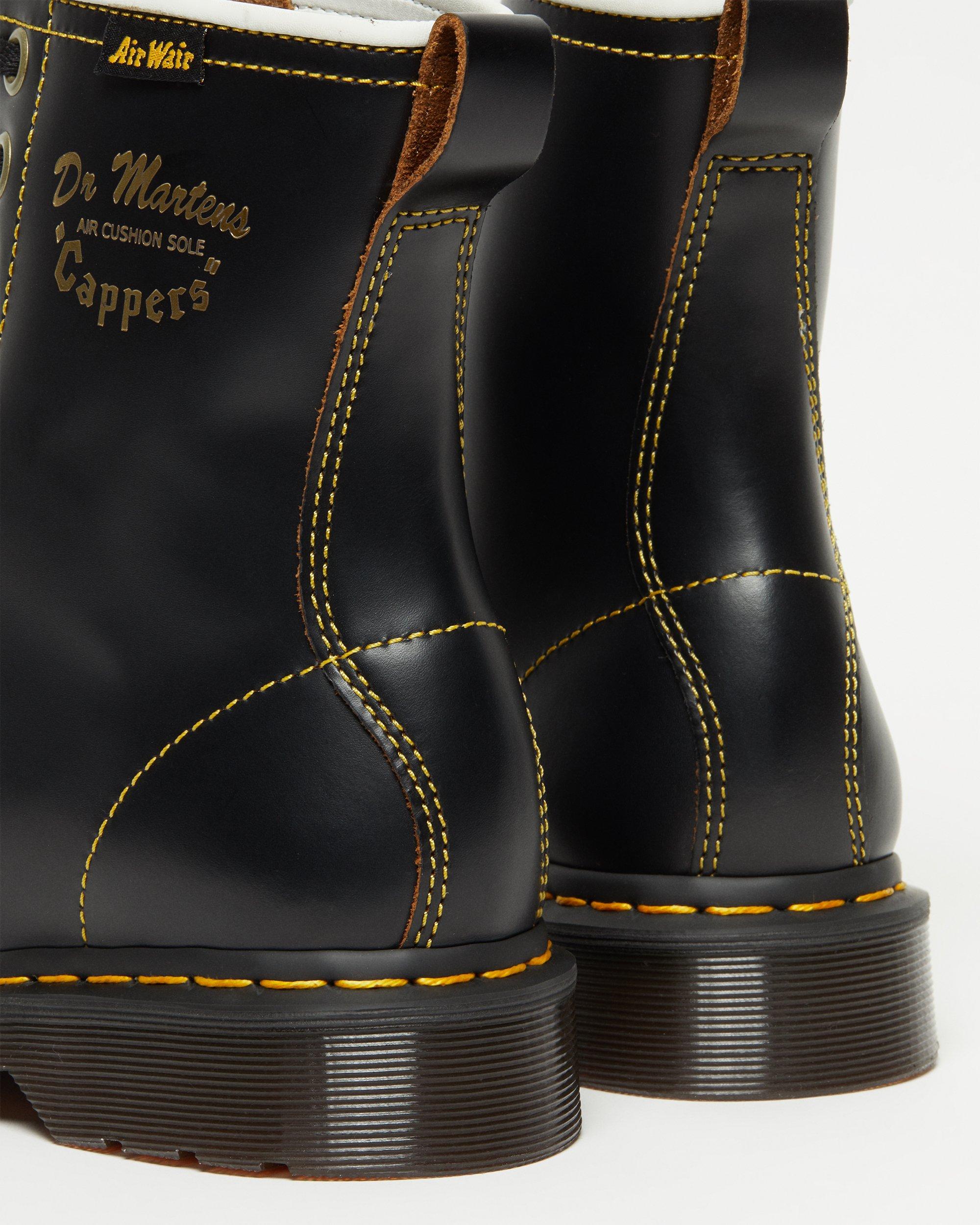 https://i1.adis.ws/i/drmartens/16058001.87.jpg?$large$Capper Vintage Smooth Leather Boots Dr. Martens