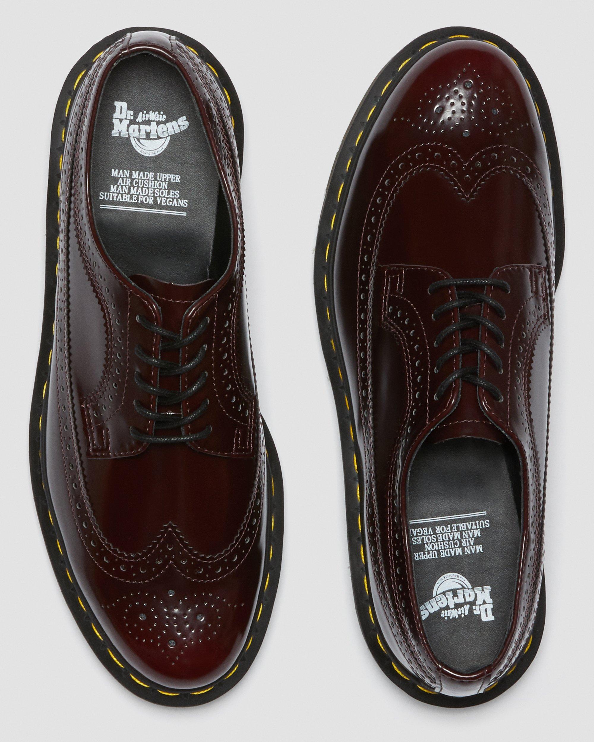 Vegan 3989 in CHERRY RED | Dr. Martens™