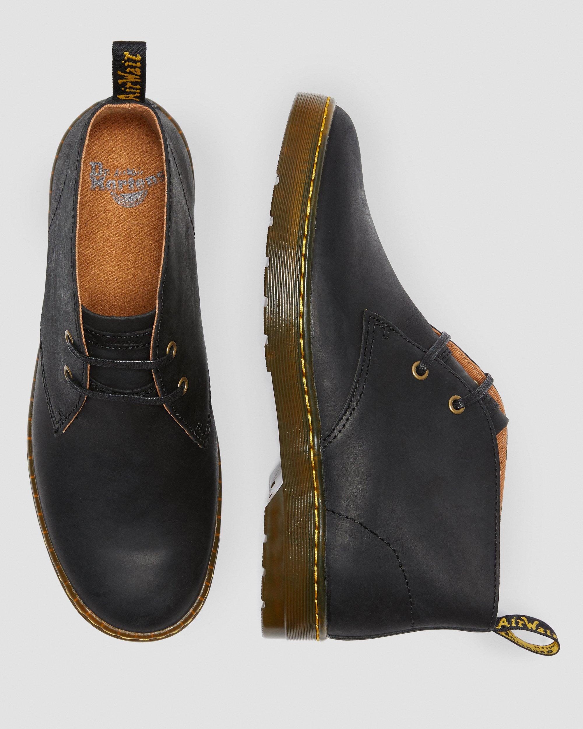 Cabrillo Men's Wyoming Leather Desert Boots in BLACK | Dr. Martens™