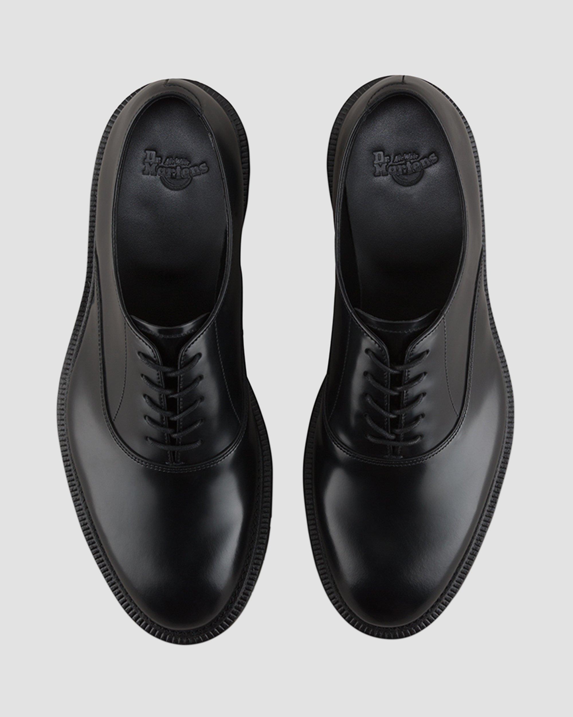Fawkes Polished Smooth in BLACK | Dr. Martens™