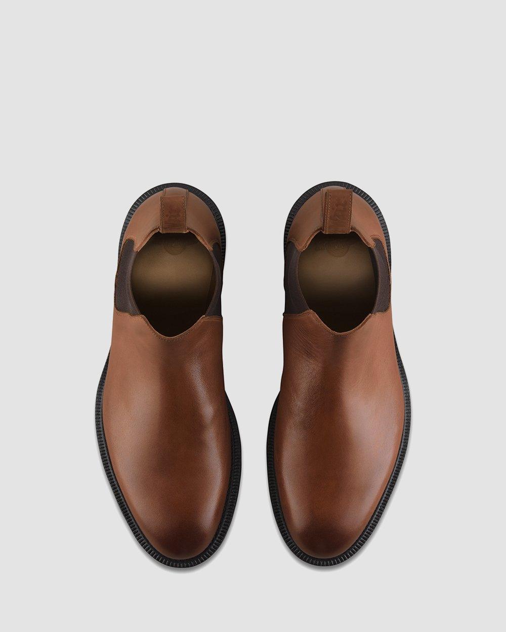 Wilde Temperley in OAK | Dr. Martens™