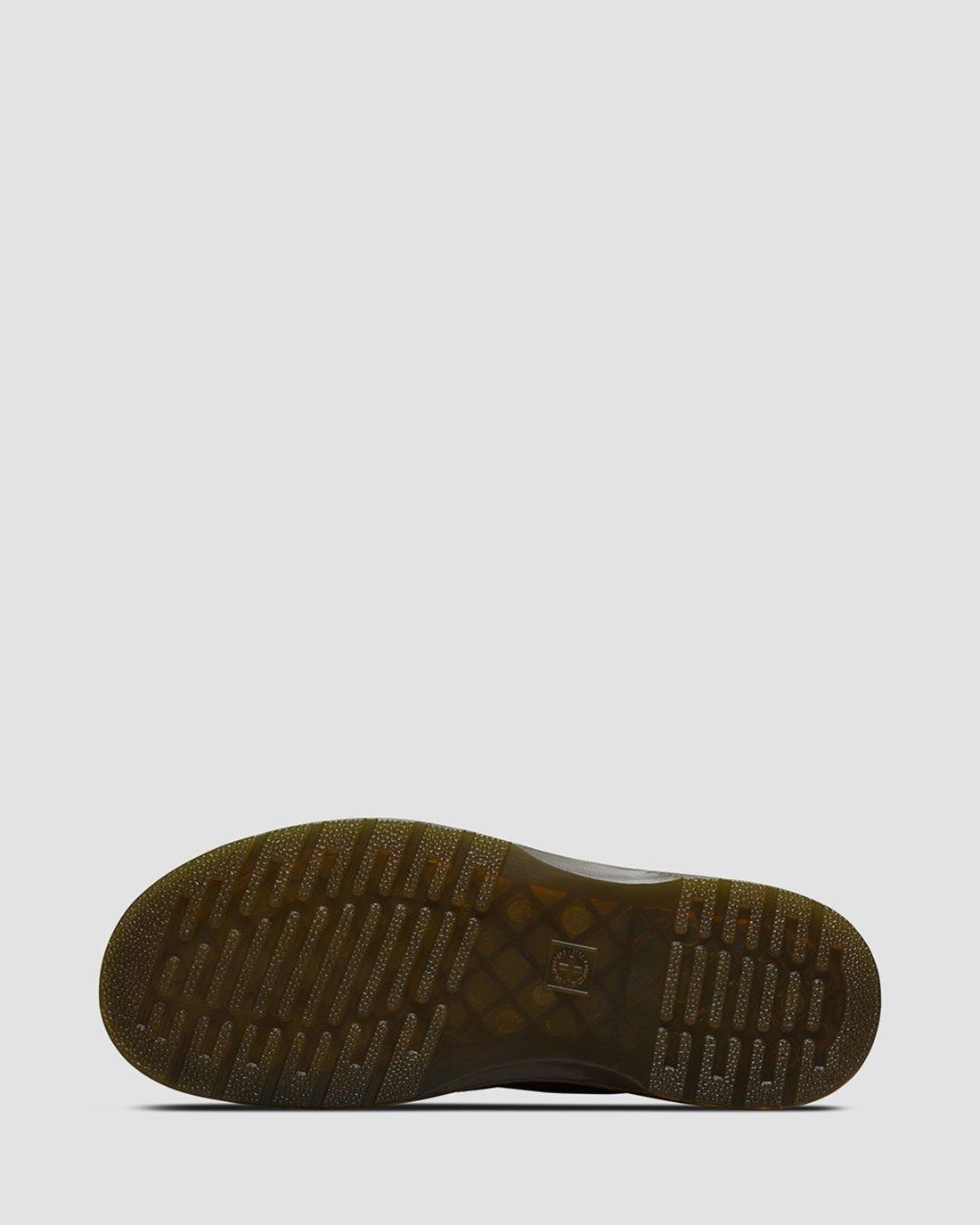 Ember Grizzly in DARK BROWN | Dr. Martens™