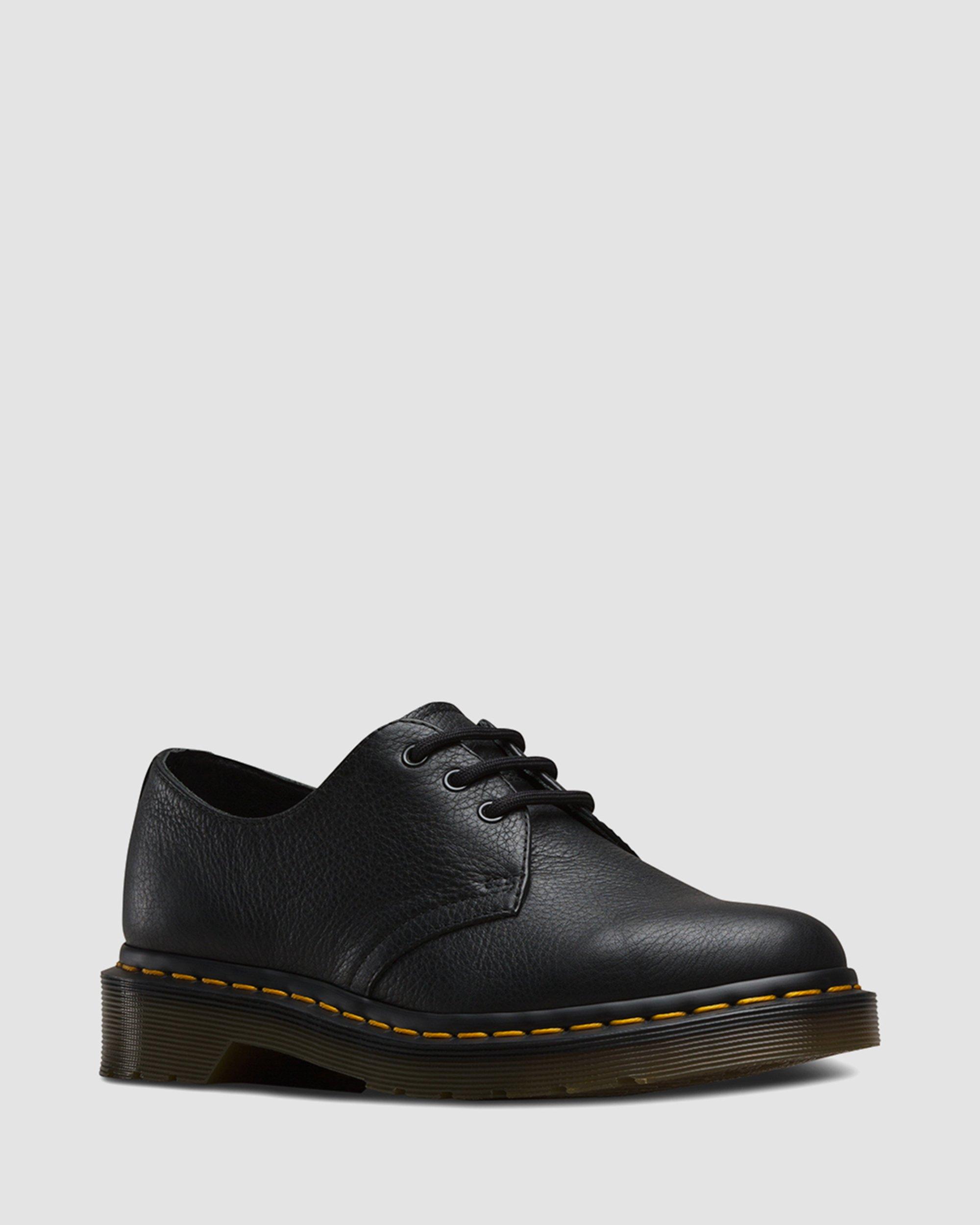 1461 Virginia in BLACK | Dr. Martens™