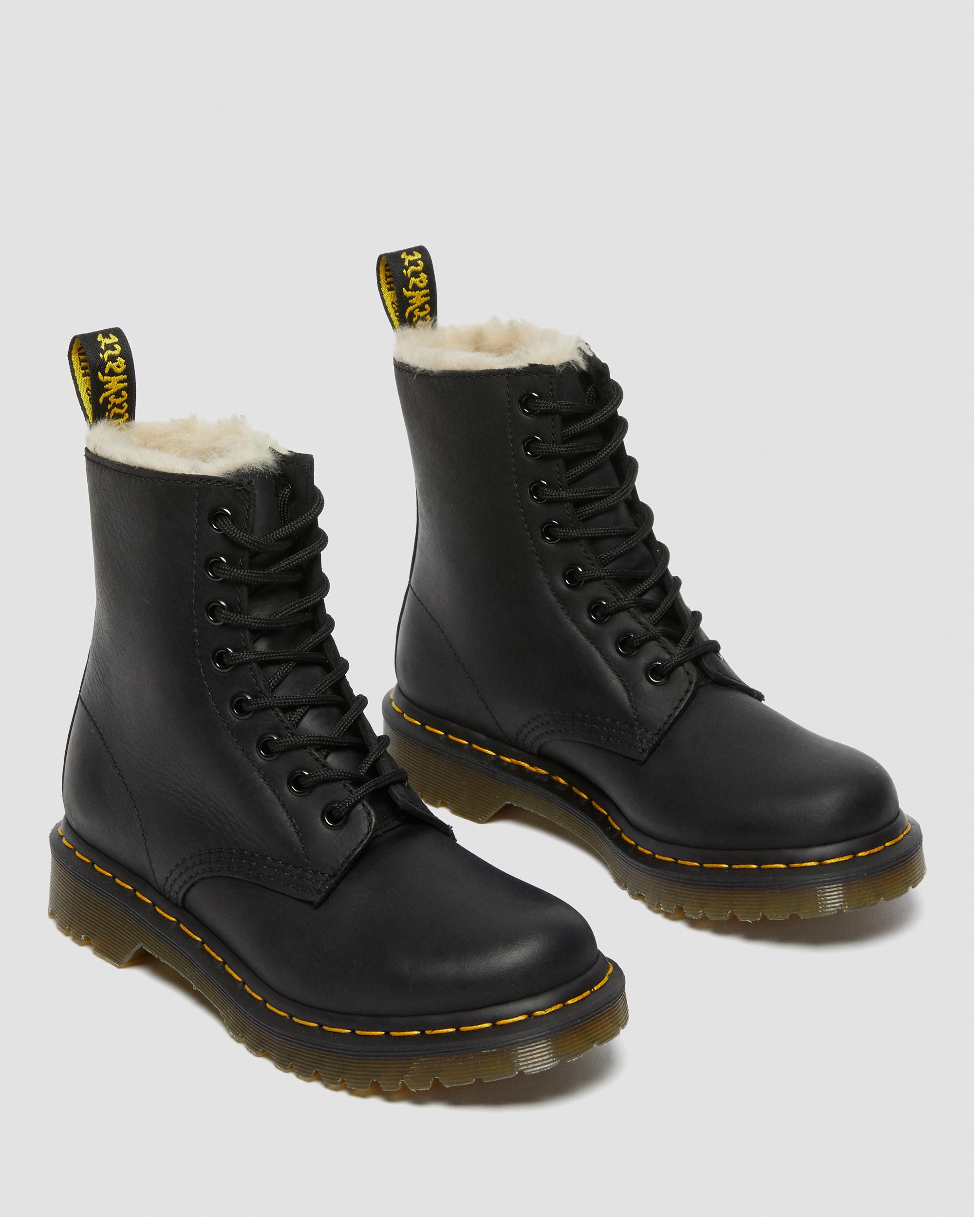 1460 Women's Faux Fur Lined Lace Up Boots in Black | Dr. Martens