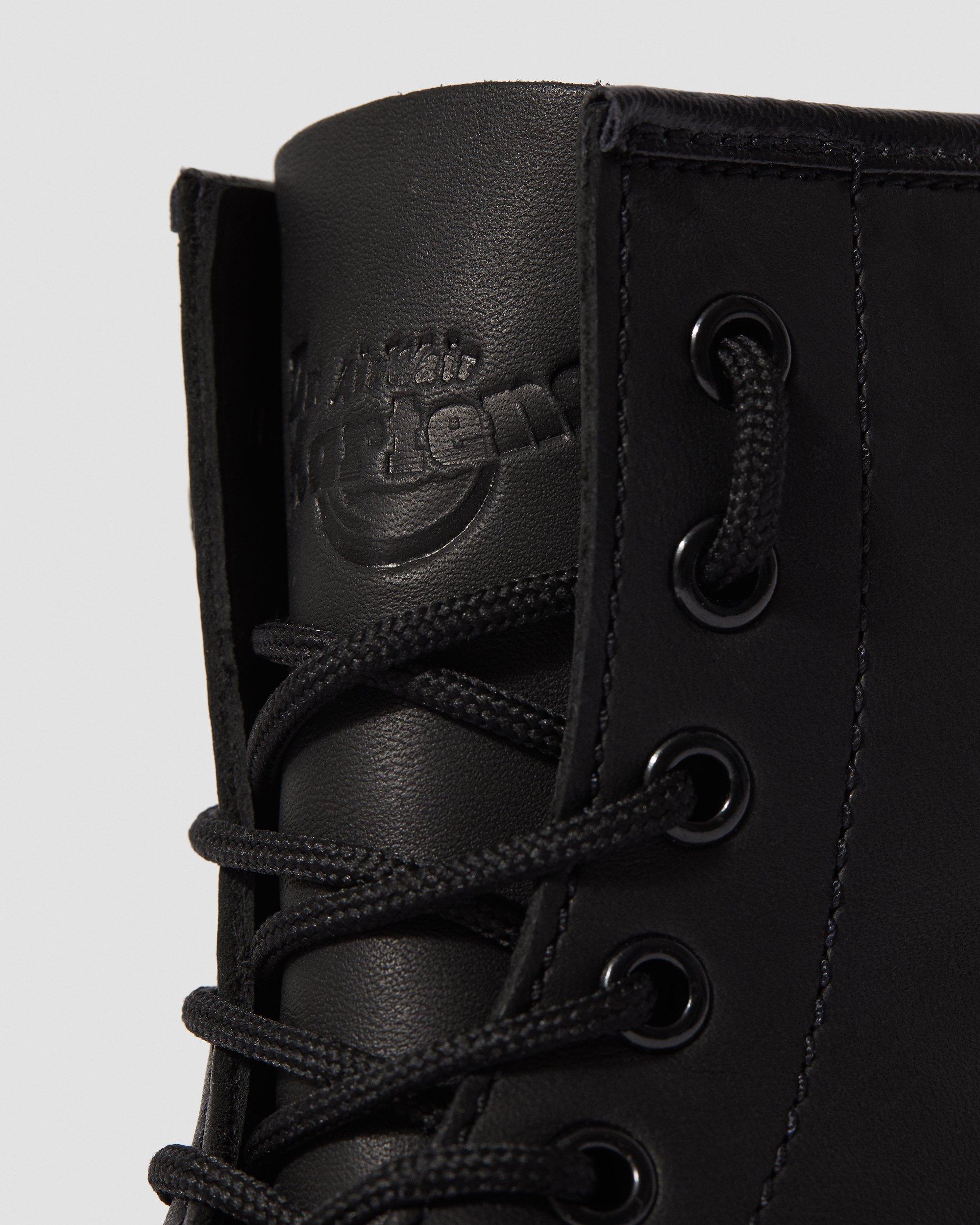日本販売 Dr.Martens NEWTON 21856001 8EYE BOOT 【公式通販】