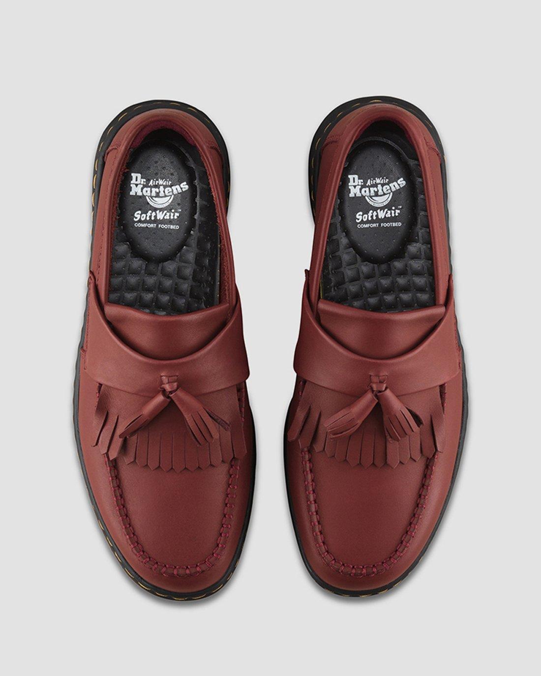 Edison Temperley in CHERRY RED | Dr. Martens™