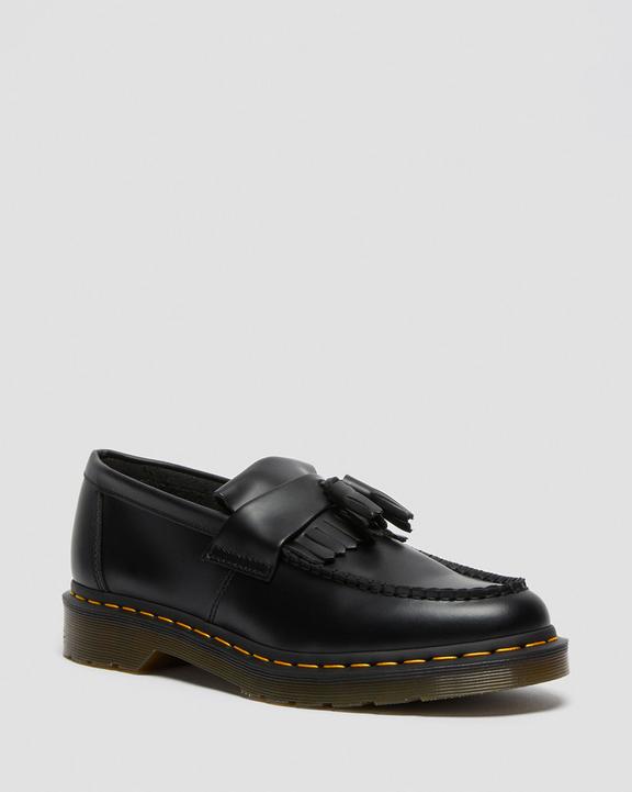 Adrian Yellow Stitch Smooth Leather Tassle Loafers BlackNahkaiset Adrian Yellow Stitch Smooth Tassle -loaferit Dr. Martens