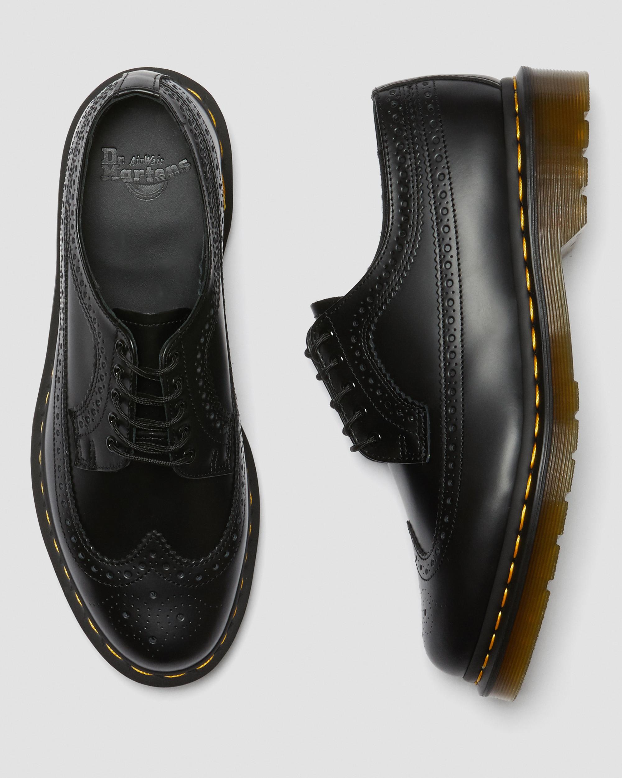 3989 Yellow Stitch Smooth Leather Brogue Shoes | Dr. Martens