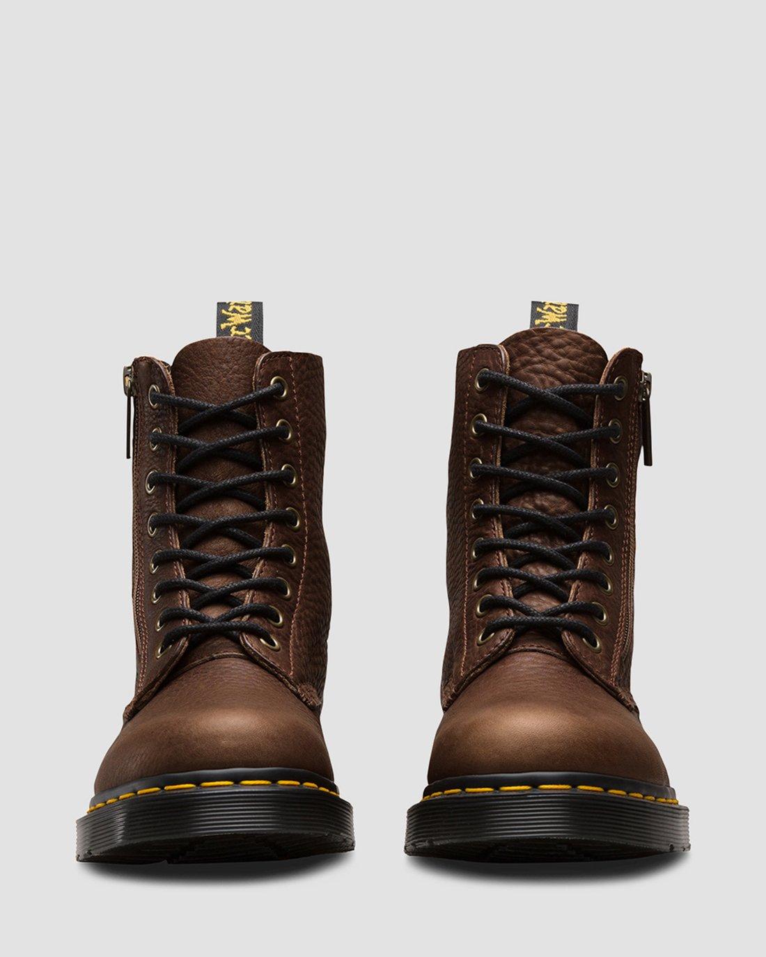 1460 Pascal W/Zip Grizzly in DARK BROWN | Dr. Martens™