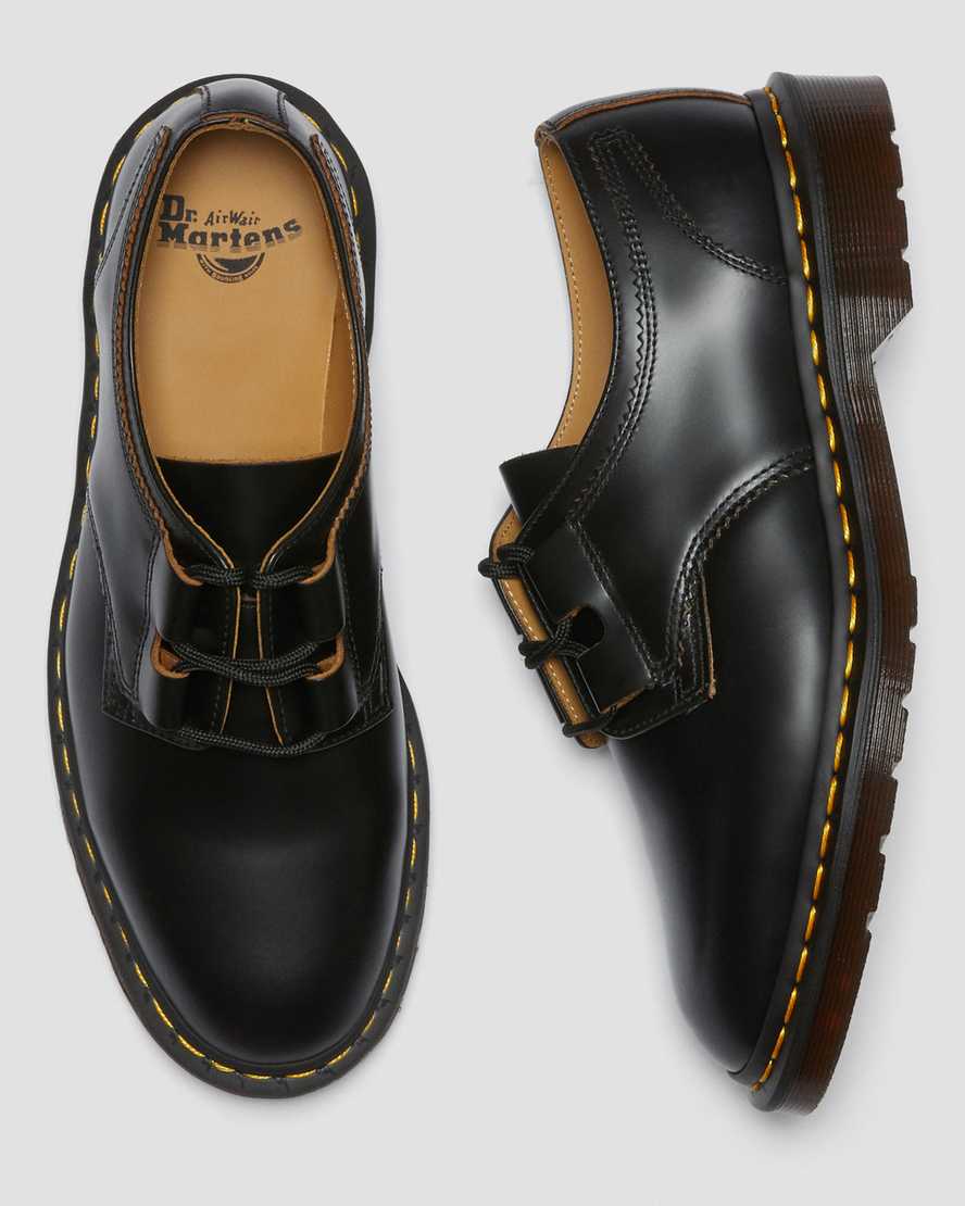 https://i1.adis.ws/i/drmartens/22695001.88.jpg?$large$1461 Ghillie Leather Oxford Shoes Dr. Martens