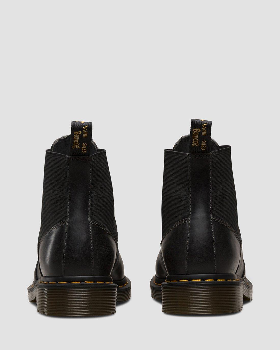 2976 Hardy Orleans in GUNMETAL | Dr. Martens™