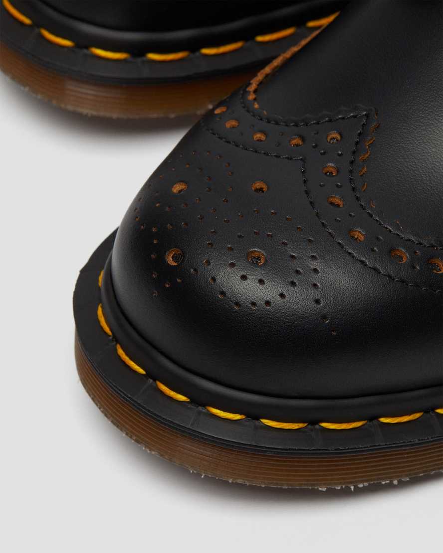 Vintage 3989 Quilon brogue-skor i svart läderVintage 3989 Quilon brogue-skor i läder Dr. Martens