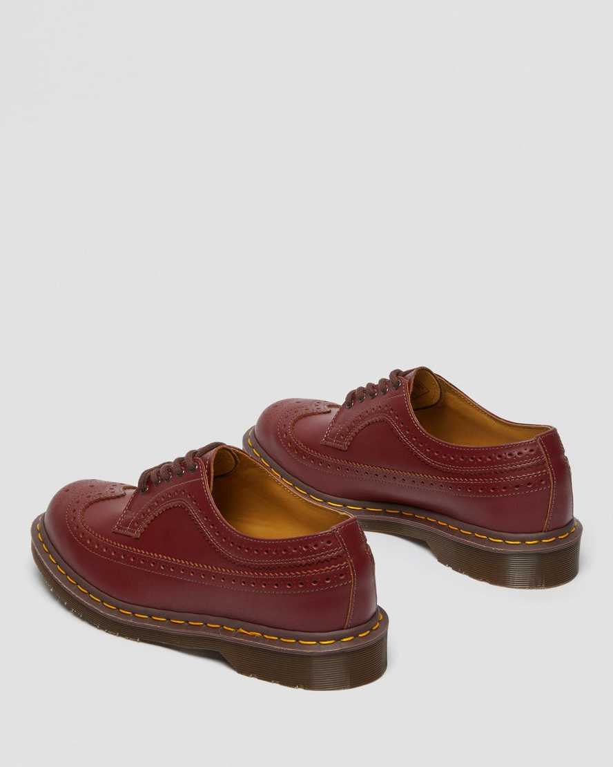 https://i1.adis.ws/i/drmartens/22853601.88.jpg?$large$Zapatos blucher 3989 Vintage en piel calada | Dr Martens