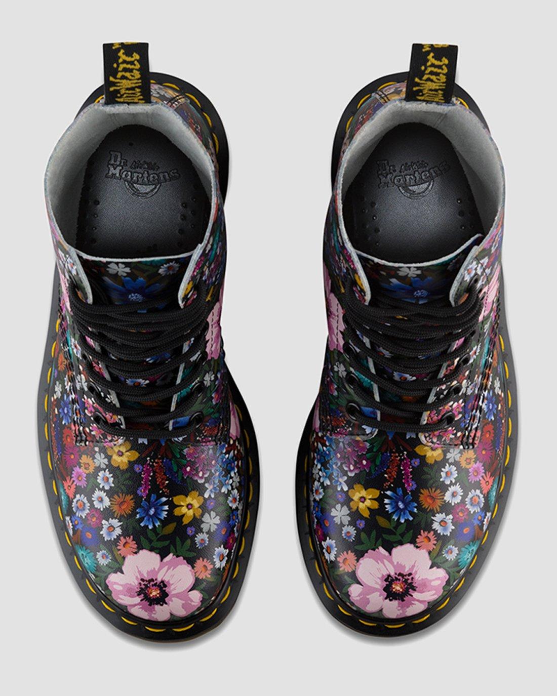 1460 Pascal Wanderlust in BLACK+MALLOW PINK | Dr. Martens™