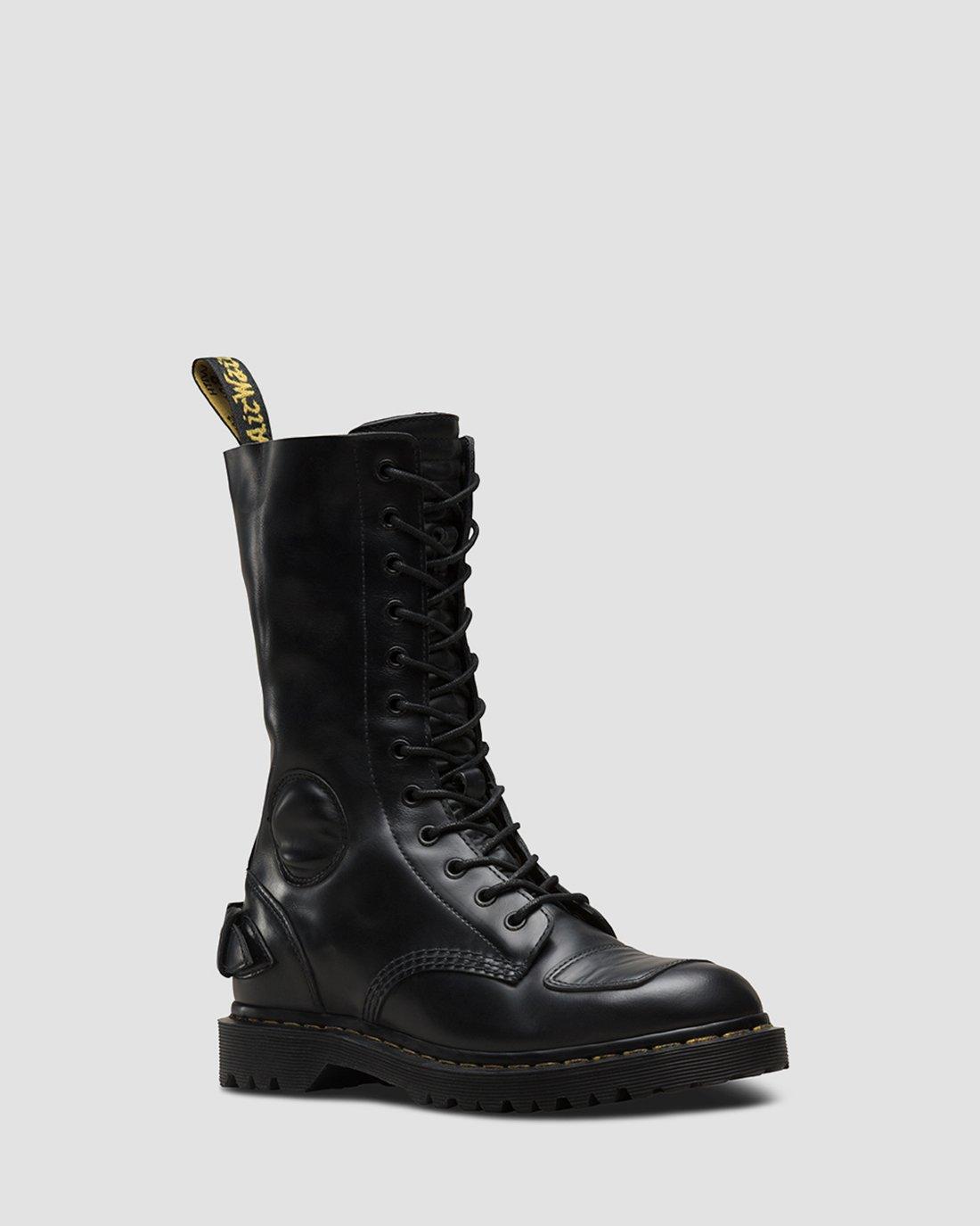Neilson in BLACK | Dr. Martens™