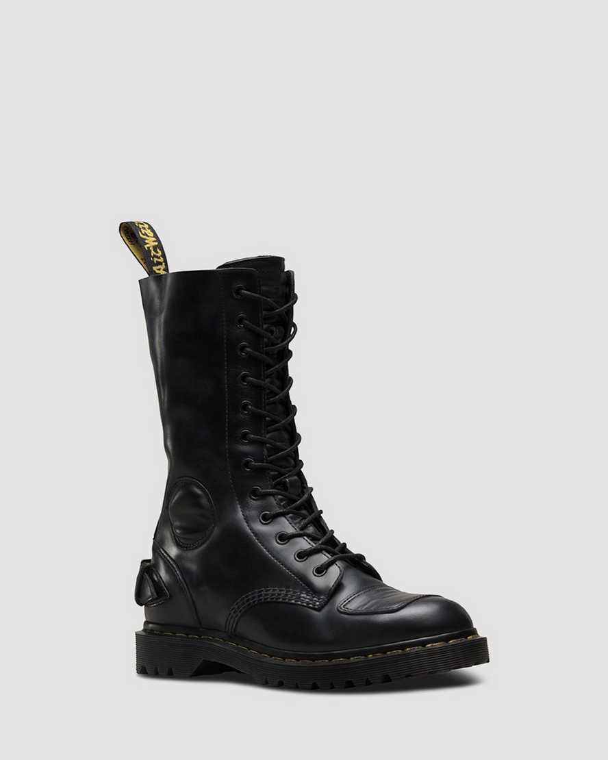 section Pleated Stratford on Avon Neilson | Dr. Martens