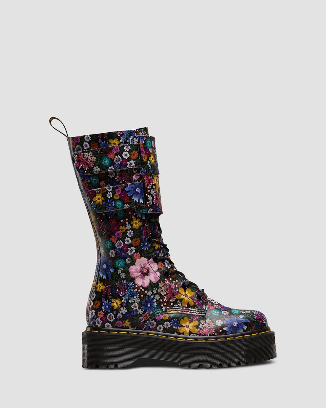 Jagger Wanderlust in BLACK+MALLOW PINK | Dr. Martens™