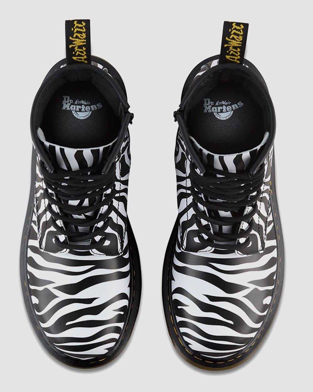 Youth 1460 Zebra in BLACK+WHITE | Dr. Martens™