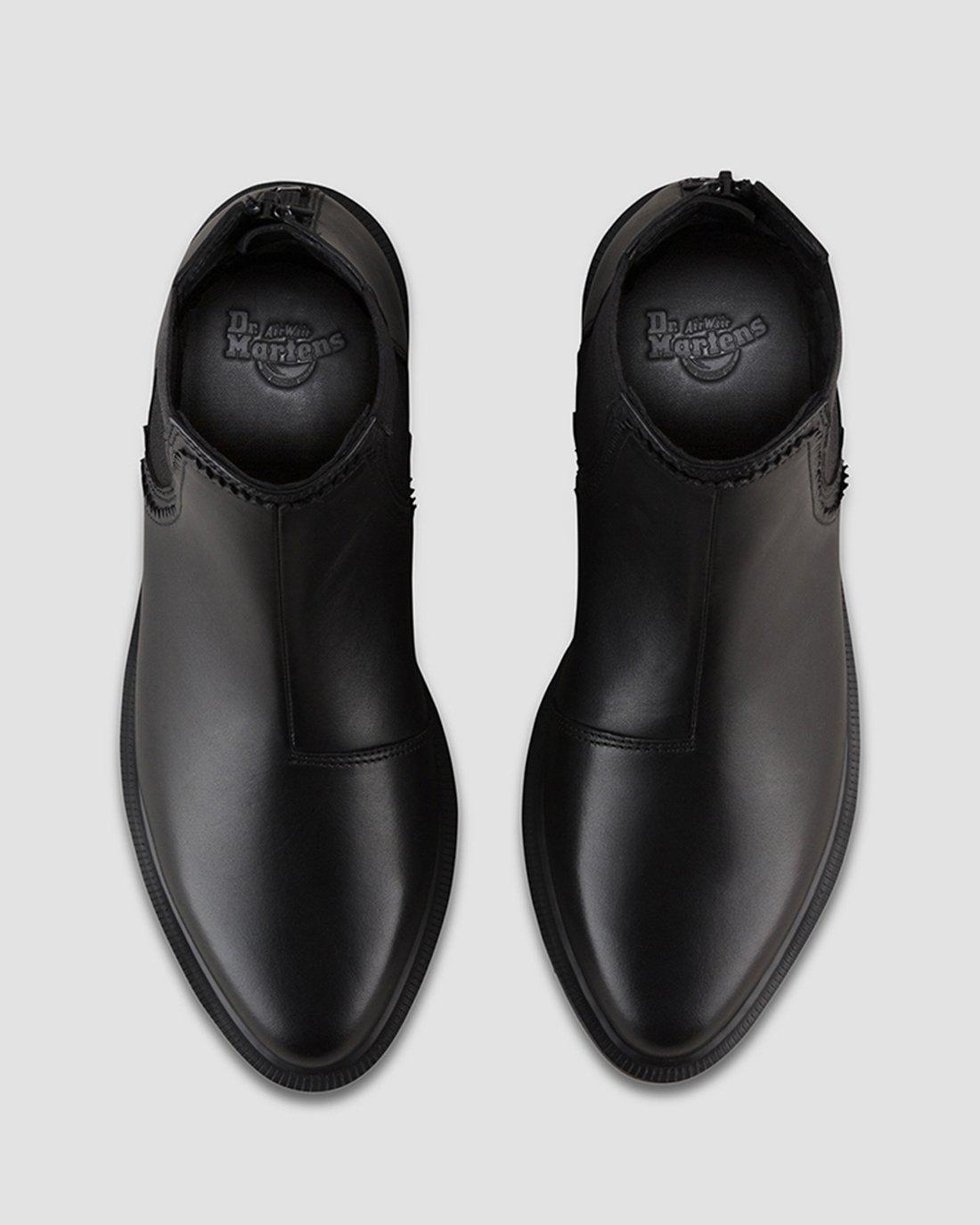 Zillow Temperley in BLACK | Dr. Martens™