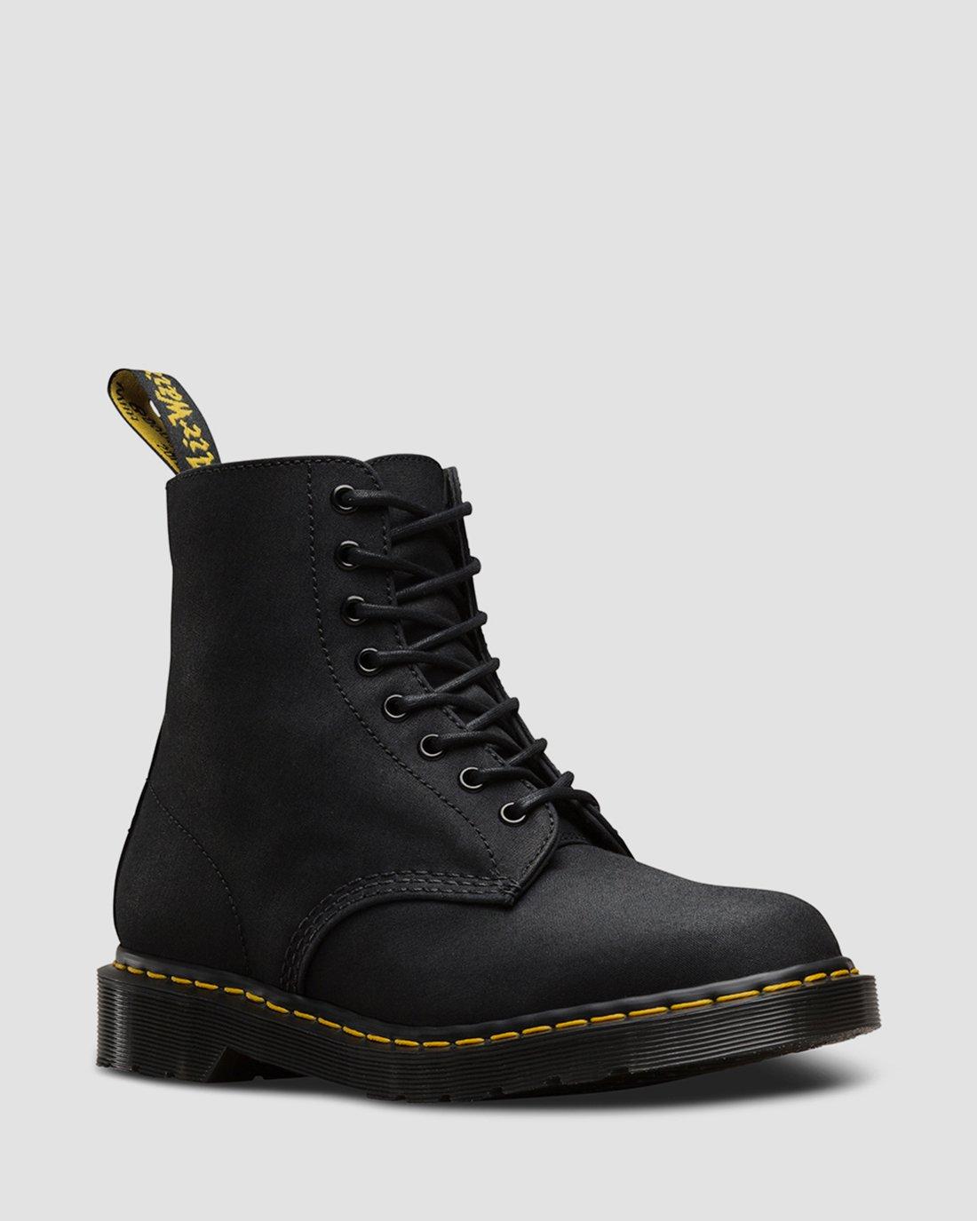 1460 Pascal British Millerain in BLACK | Dr. Martens™