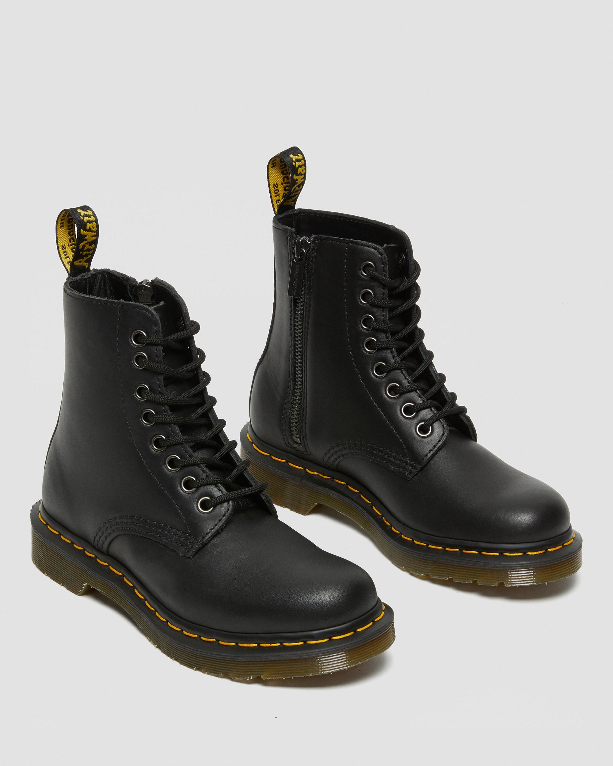 1460 Pascal Nappa Zip Boots in Black | Dr. Martens