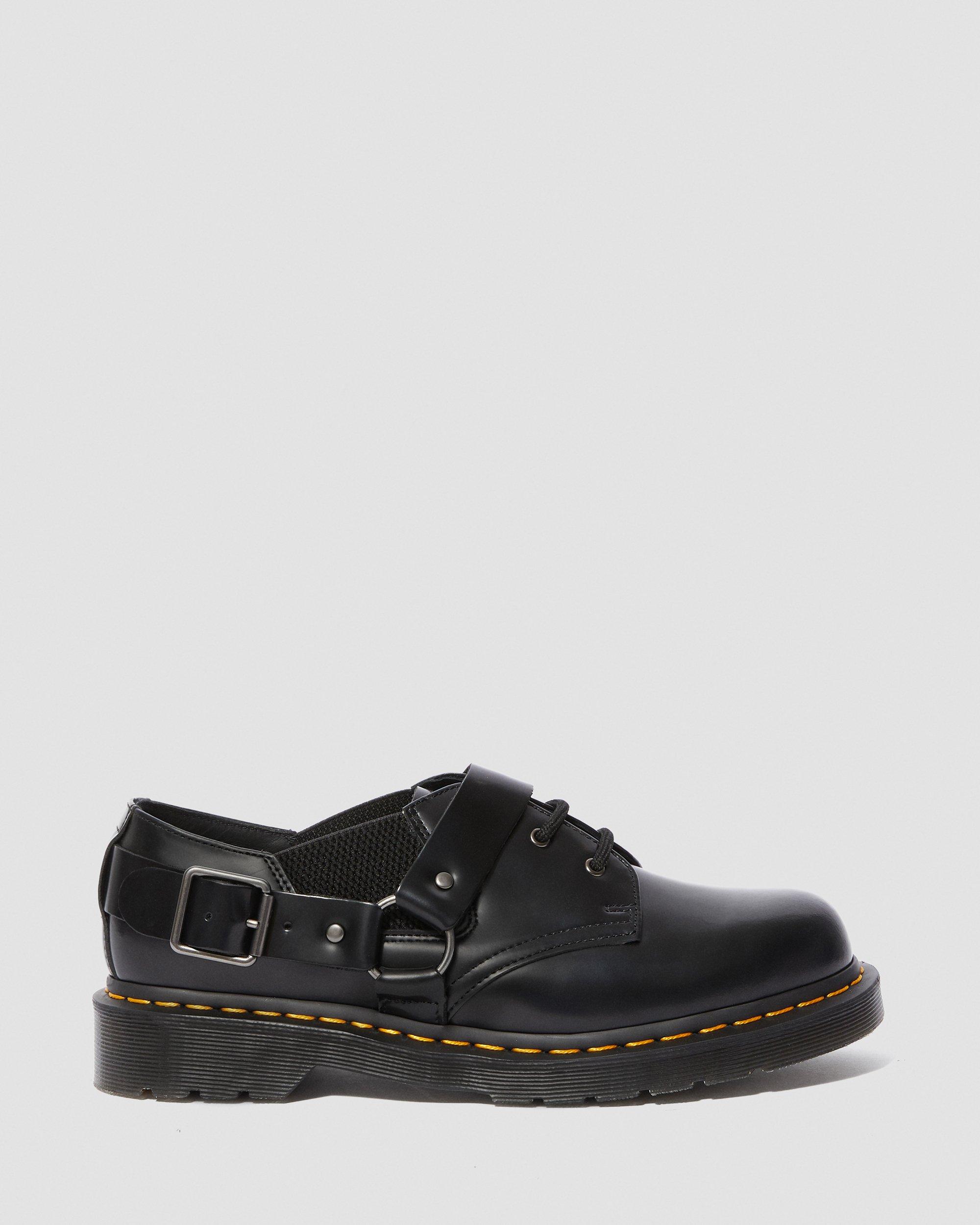 FULMAR SMOOTH LEATHER LACE UP SHOES in BLACK | Dr. Martens™ display picture 1