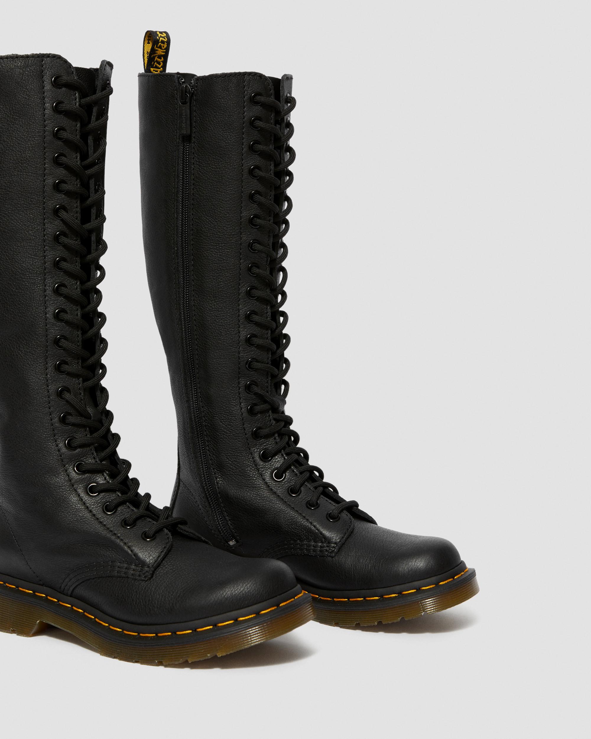 Toeschouwer Shilling Maak een naam 1B60 Virginia Leather Knee High Boots | Dr. Martens