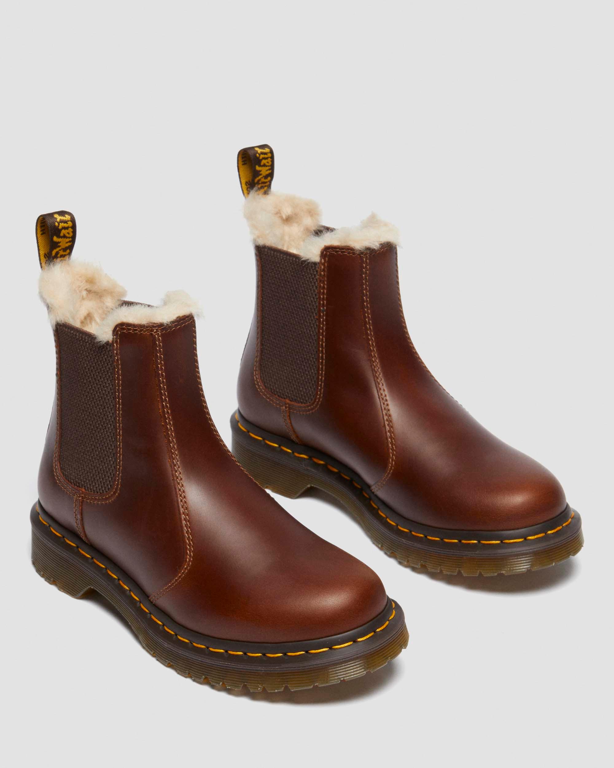 2976 Women's Faux Fur Lined Chelsea Boots | Dr. Martens ReWair