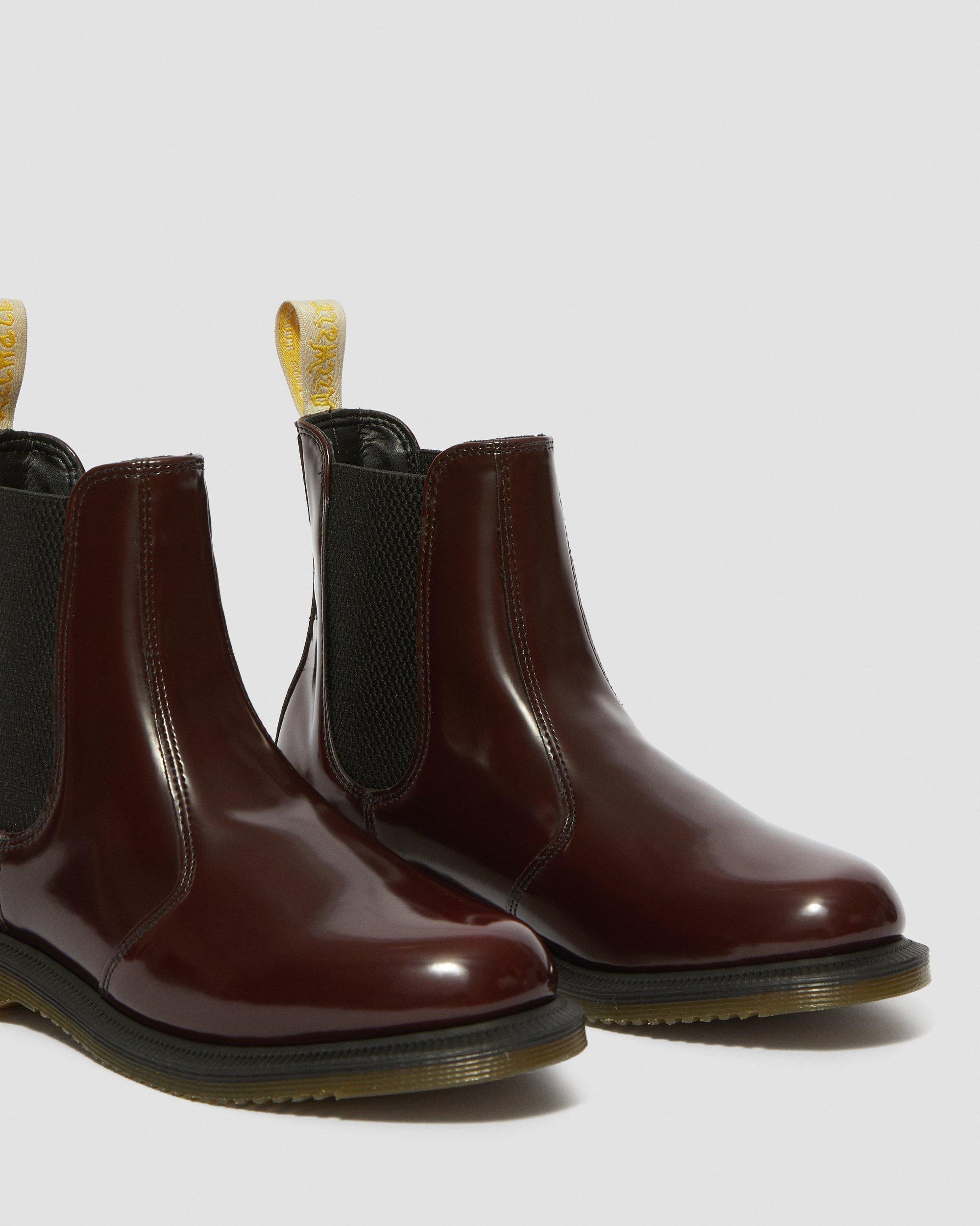Chelsea boots Flora vegan in Rouge Cherry Red