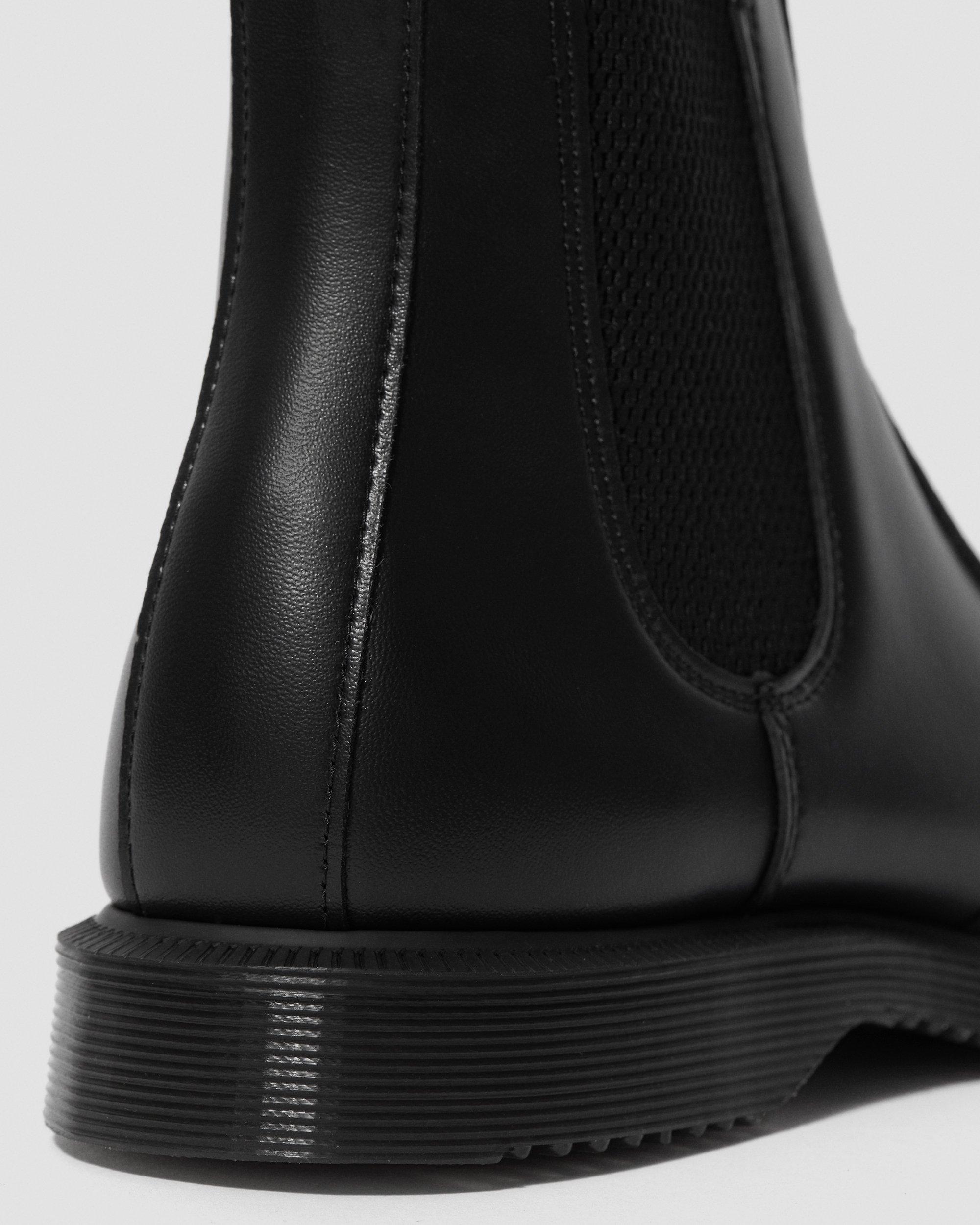 Vegan Flora in BLACK | Dr. Martens™