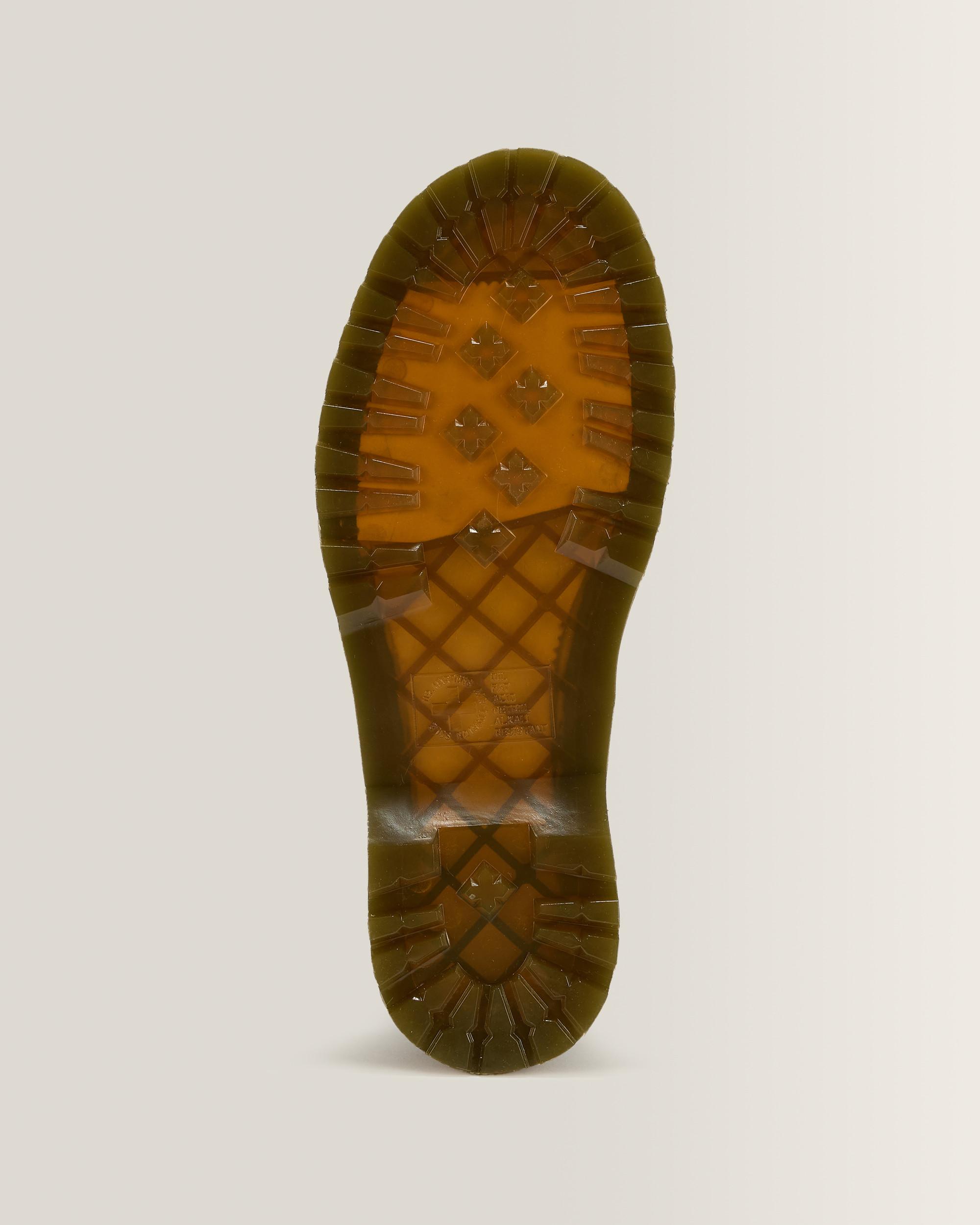 939 Ben Boot Crazy Horse Leather Hiker Boots | Dr. Martens  display picture 1