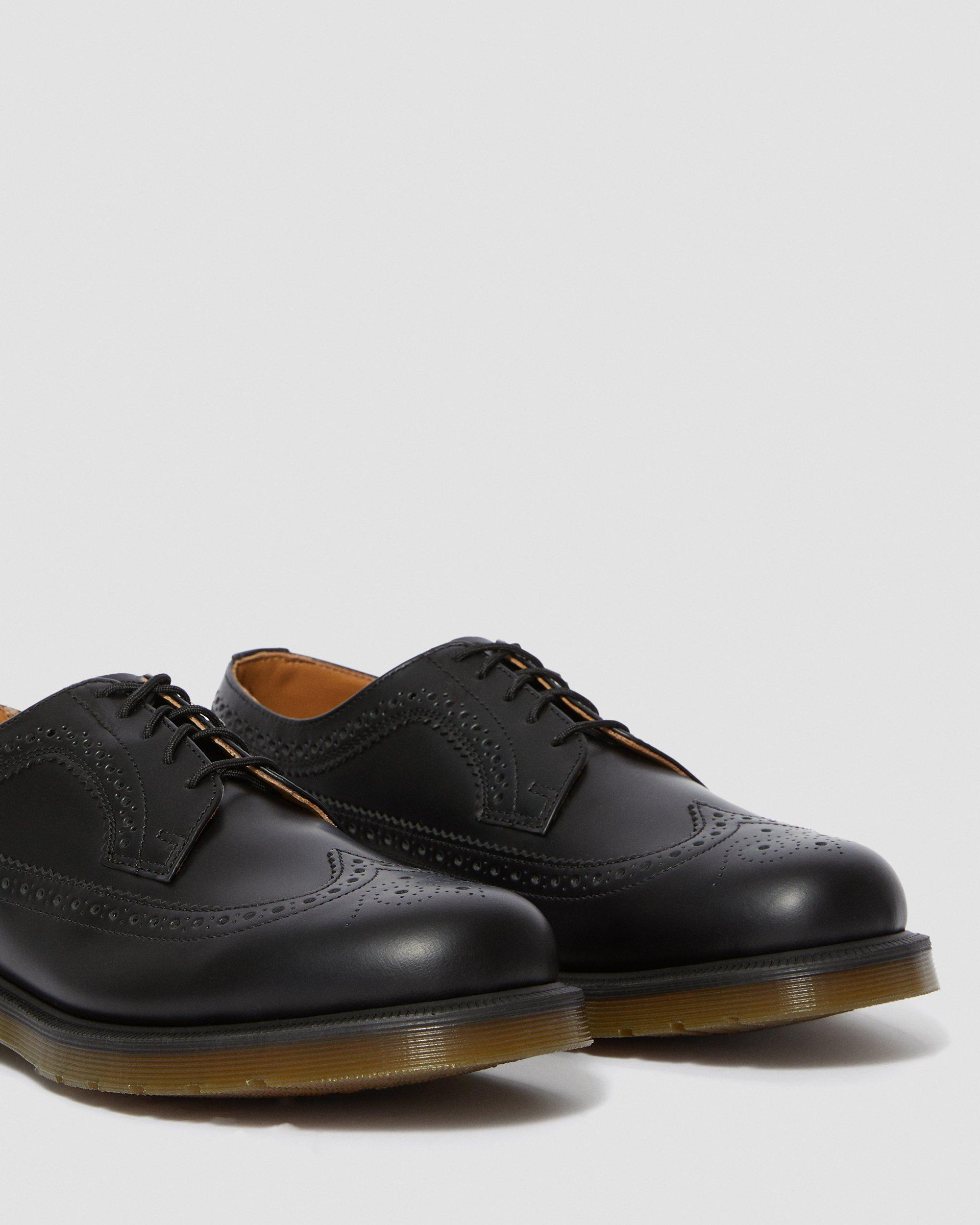 DR MARTENS 3989 Smooth Leather Brogue Shoes