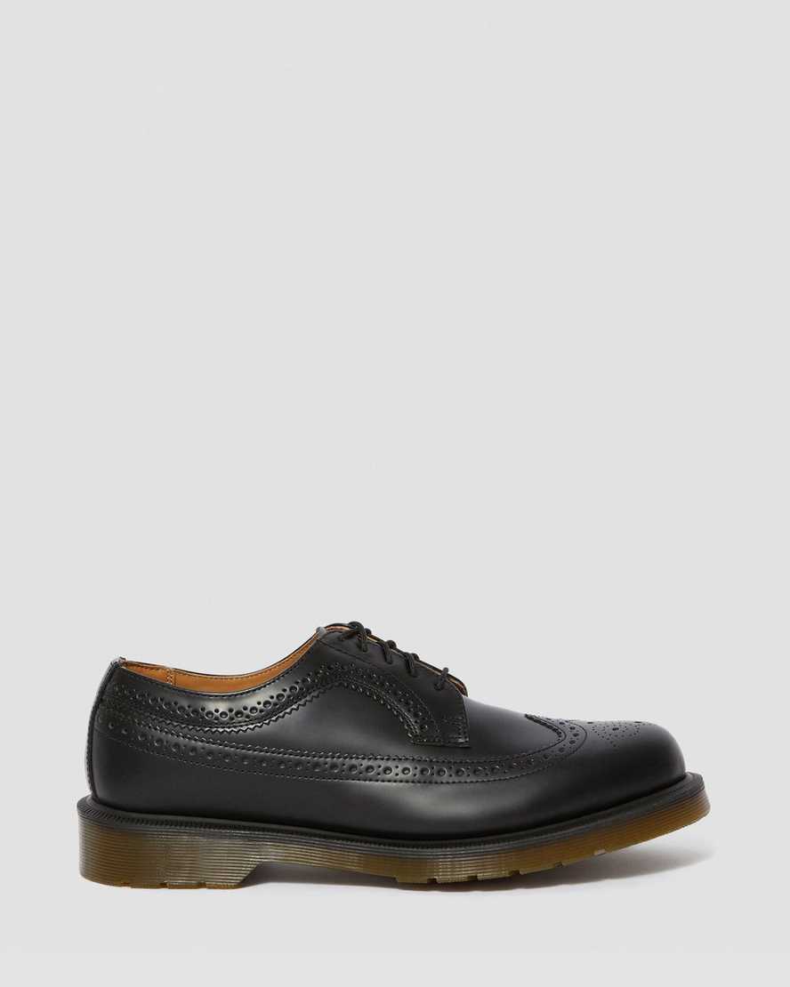 3989 Smooth Leather Brogue Shoes | Dr Martens