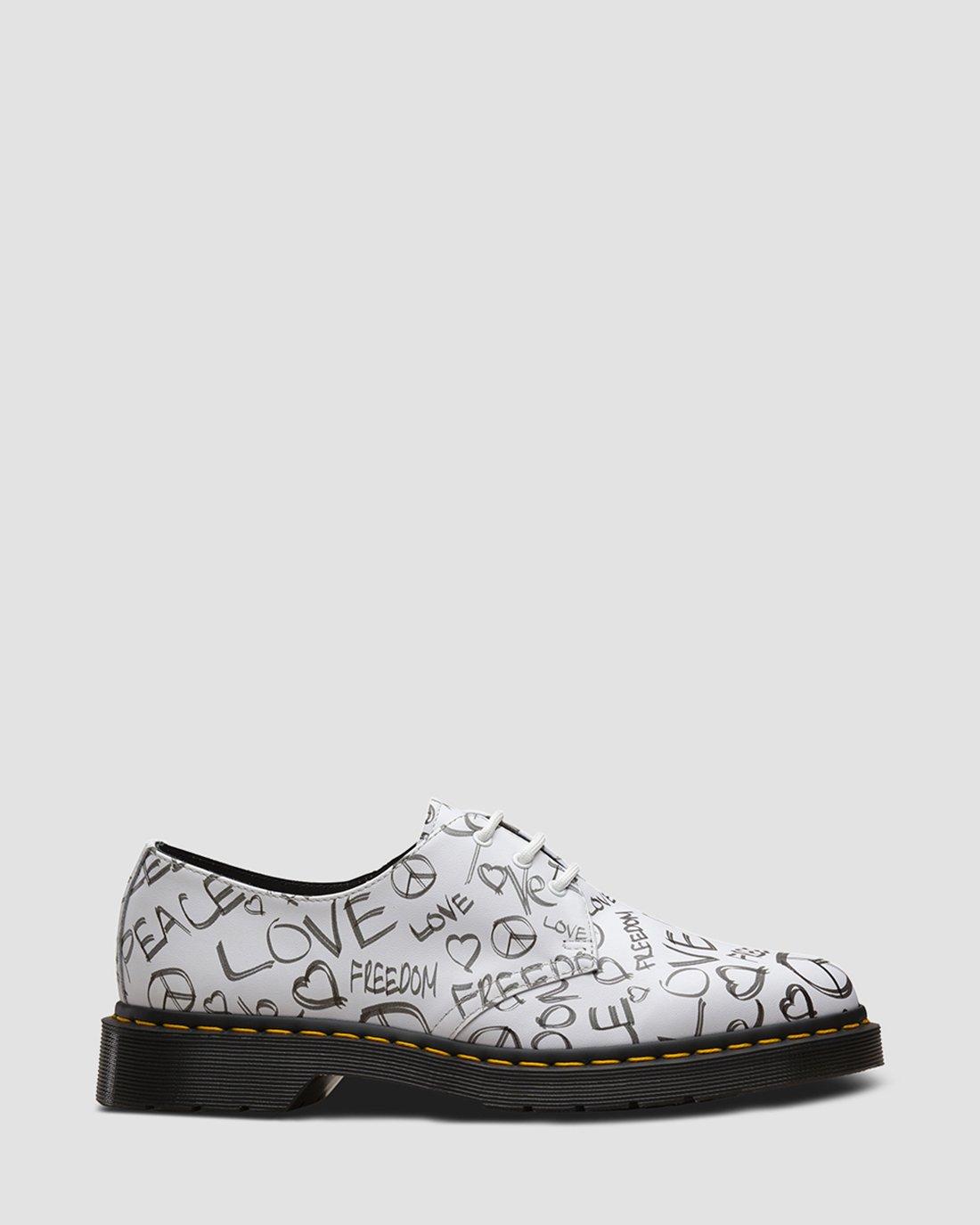 1461 Script in WHITE+BLACK | Dr. Martens™
