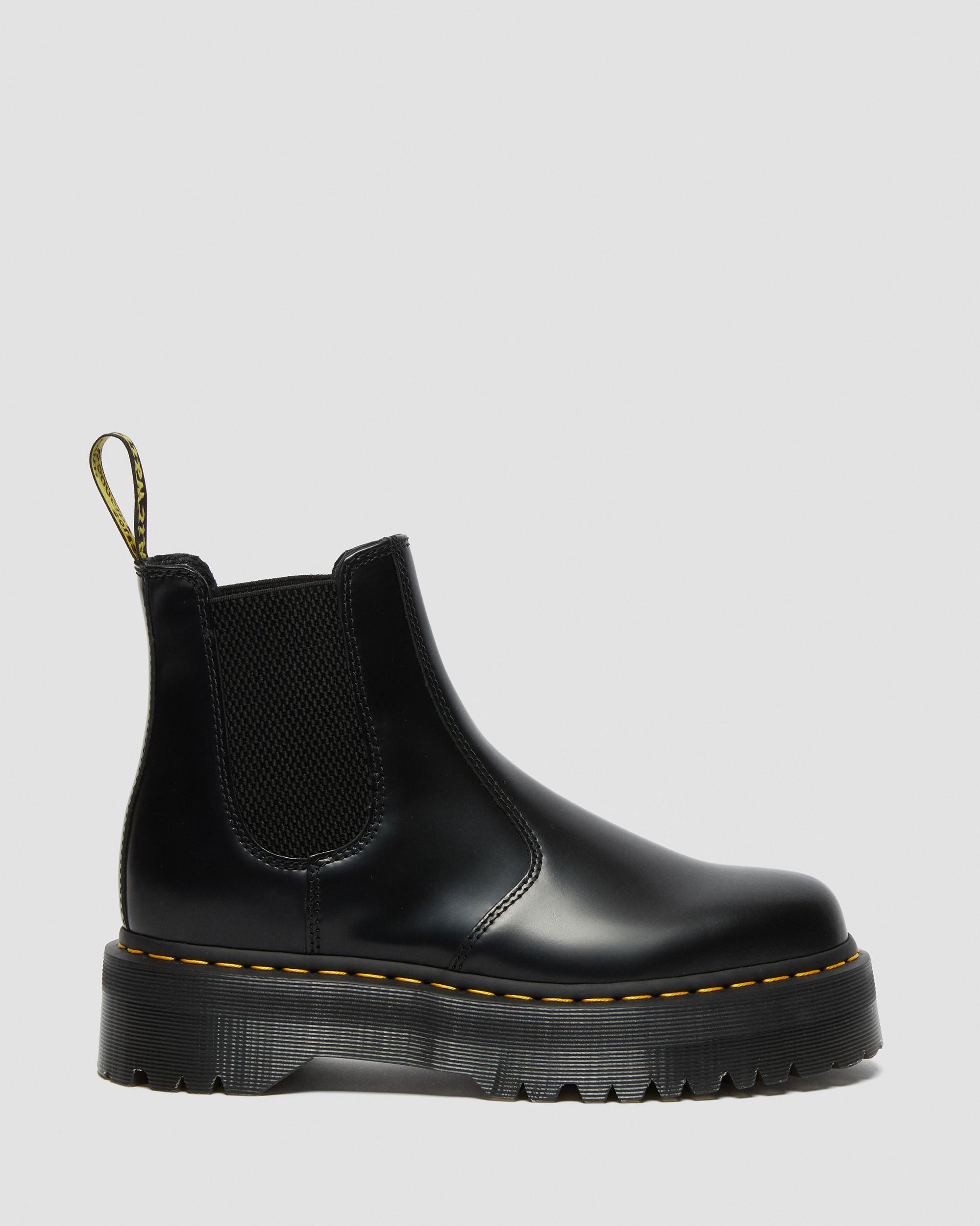 2976 Smooth Leather Platform Chelsea Boots in Black | Dr. Martens