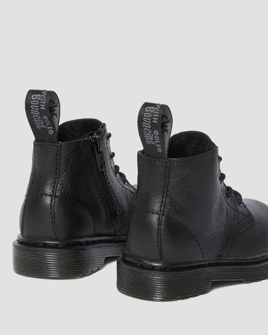 https://i1.adis.ws/i/drmartens/24833001.87.jpg?$large$Infant 1460 Pascal Leather Lace Up Boots | Dr Martens