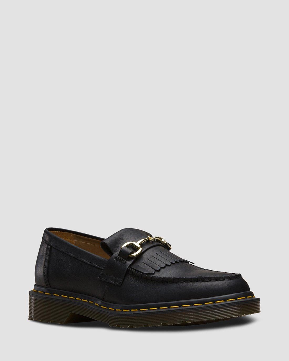 Snaffle United Arrows in BLACK | Dr. Martens™