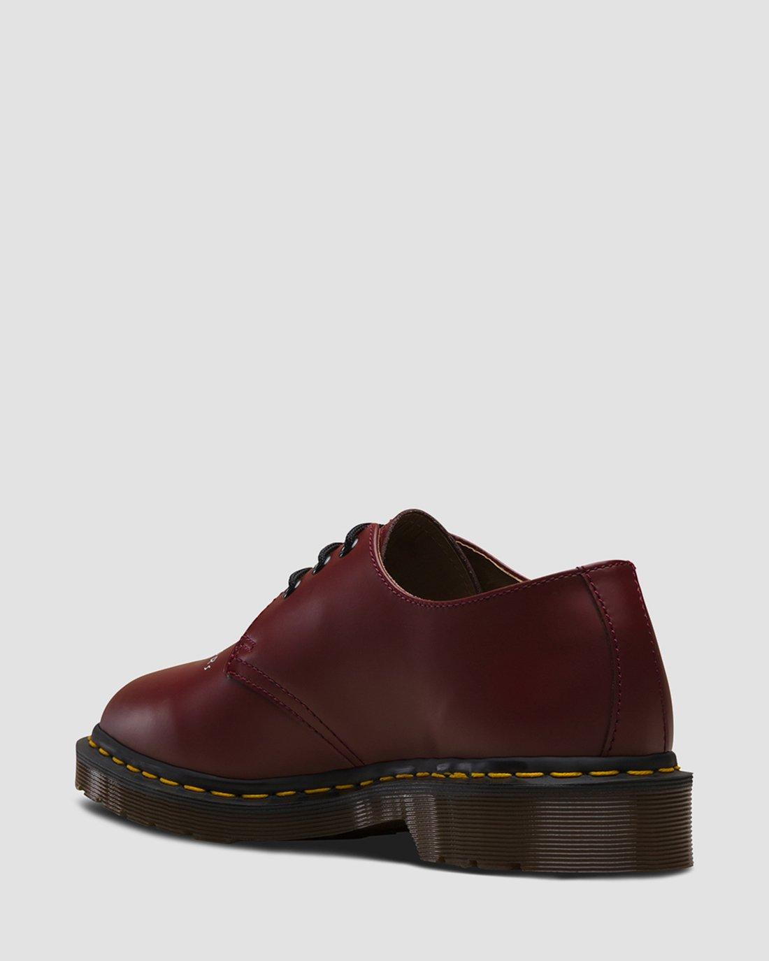 1461 Undercover in CHERRY RED | Dr. Martens™