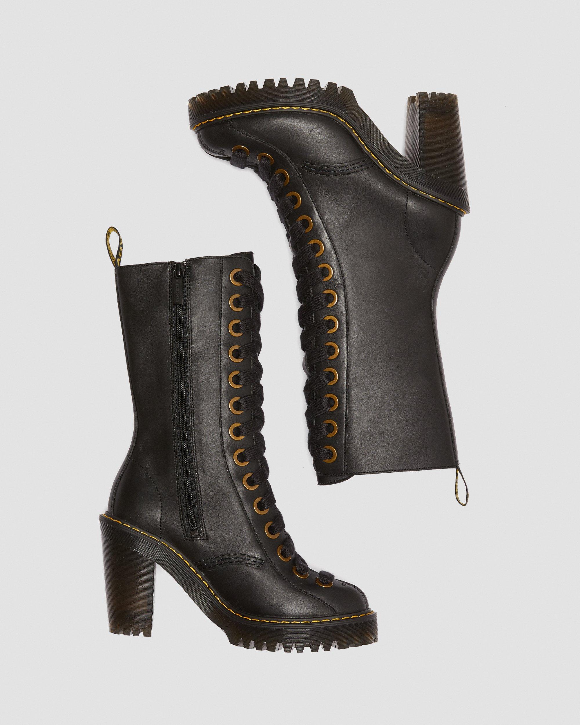 Dr. Martens CAREY厚底レースアップ ヒールブーツ Carey in BLACK | Dr. Martens™