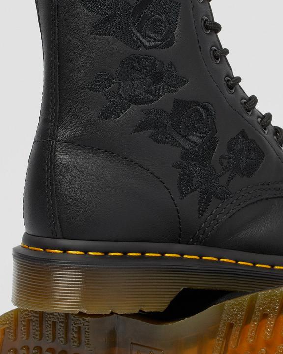 1460 Vonda Mono Floral Rose Leather Lace Up Boots BlackBotas 1460 Vonda Mono Rose Floral de piel Dr. Martens