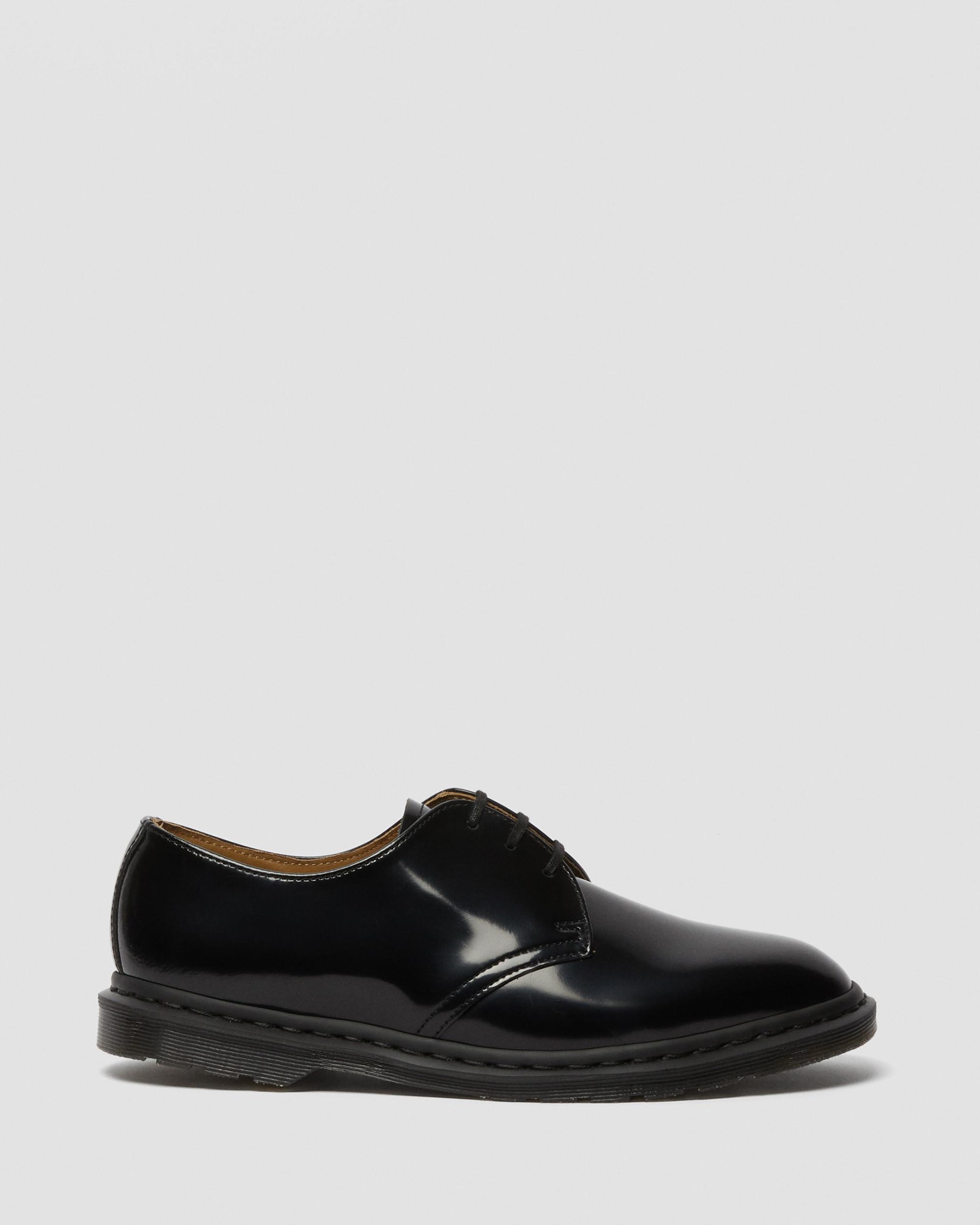 Archie II Smooth Leather Lace Up Shoes in BLACK | Dr. Martens™