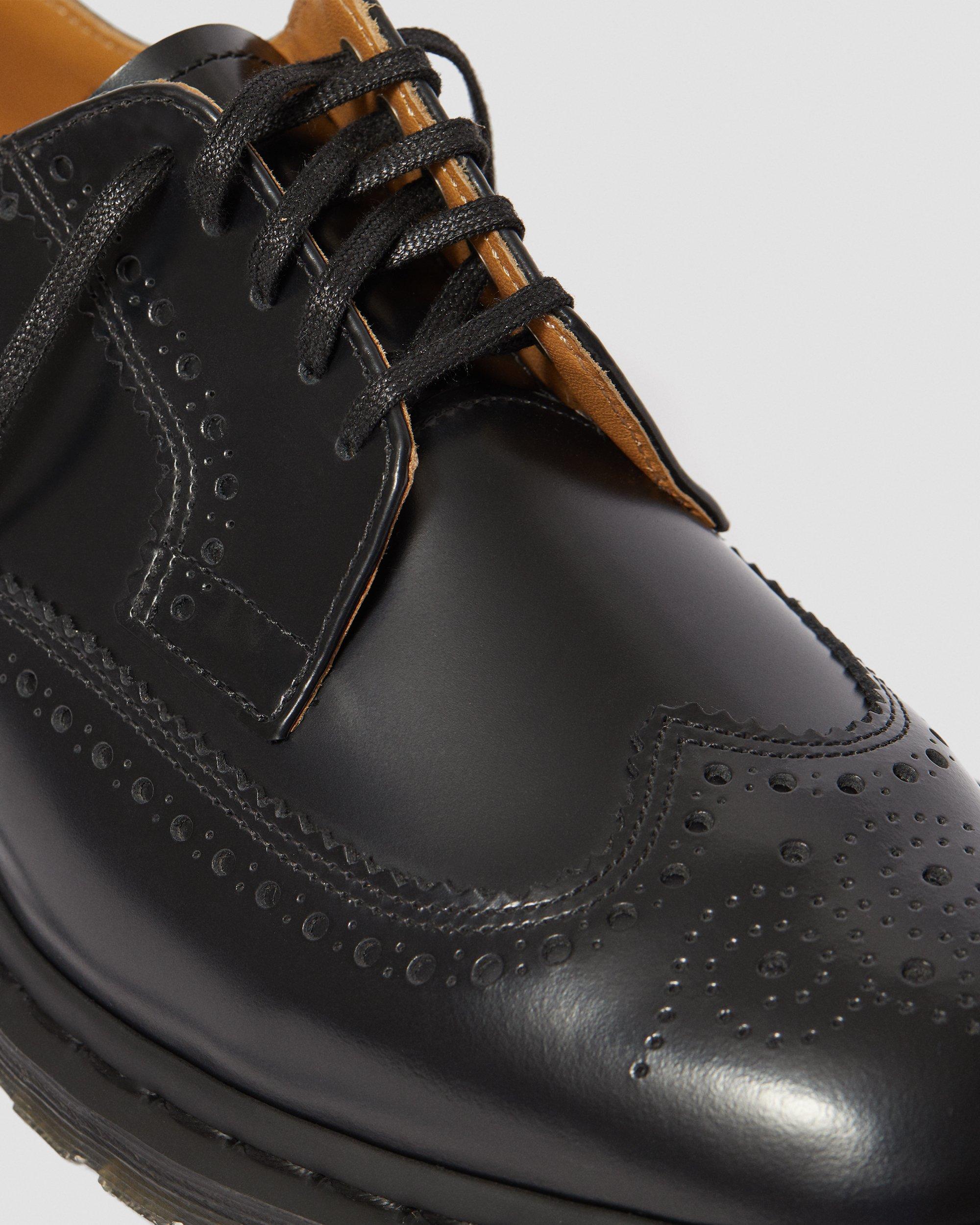 Kelvin II Smooth Leather Brogue Shoes, Black | Dr. Martens
