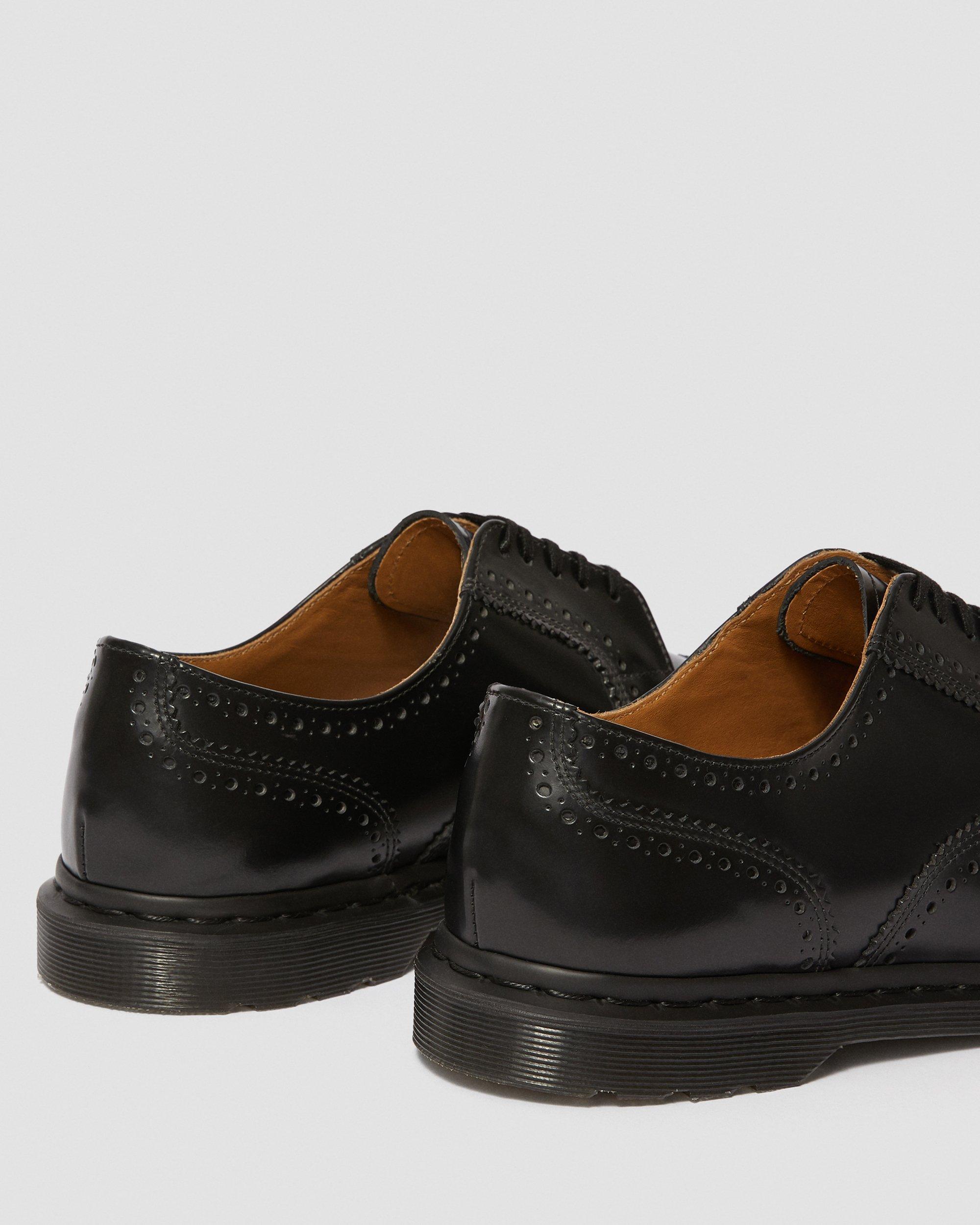 Kelvin II Smooth Leather Brogue Shoes in BLACK | Dr. Martens™