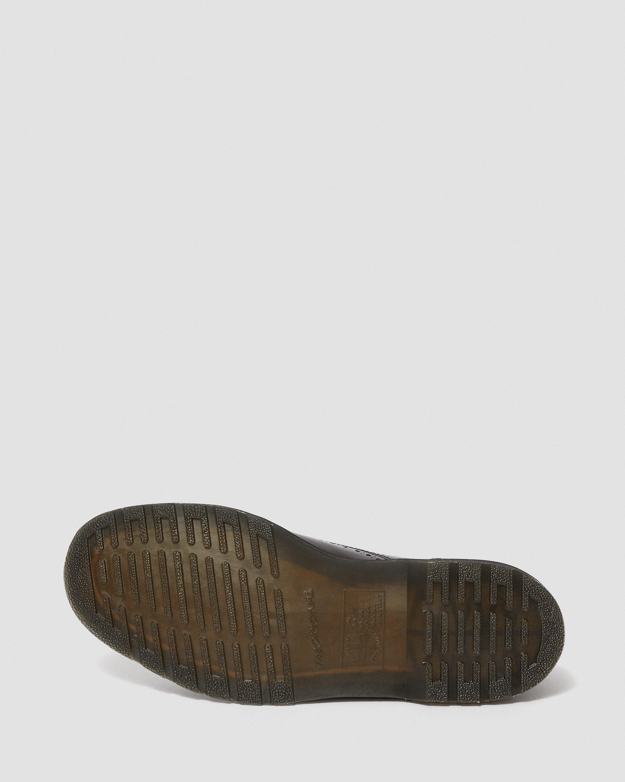 Kelvin II Smooth Leather Brogue Shoes in BLACK | Dr. Martens™