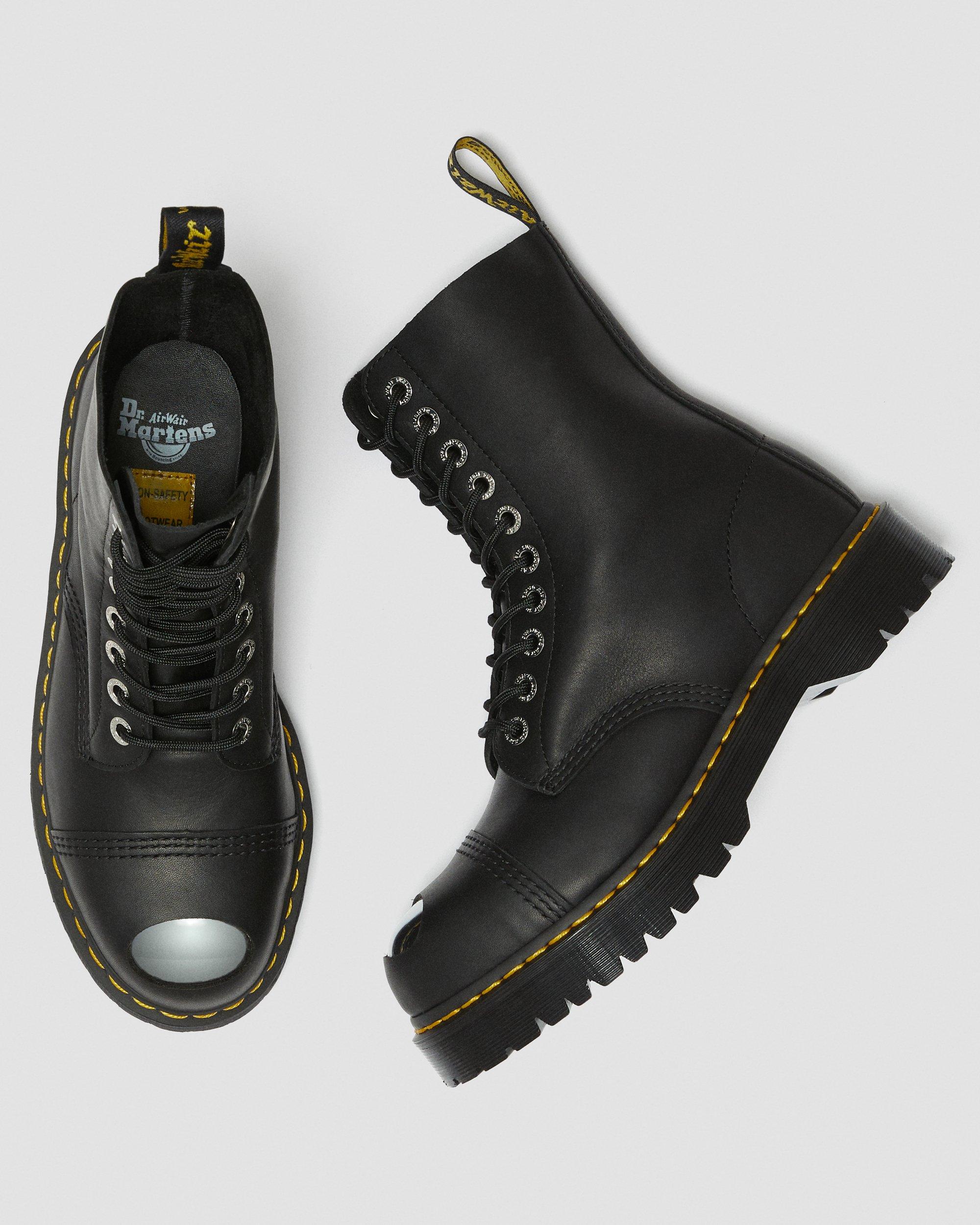 8761 Bxb Toe Cap Boot in BLACK | Dr. Martens™