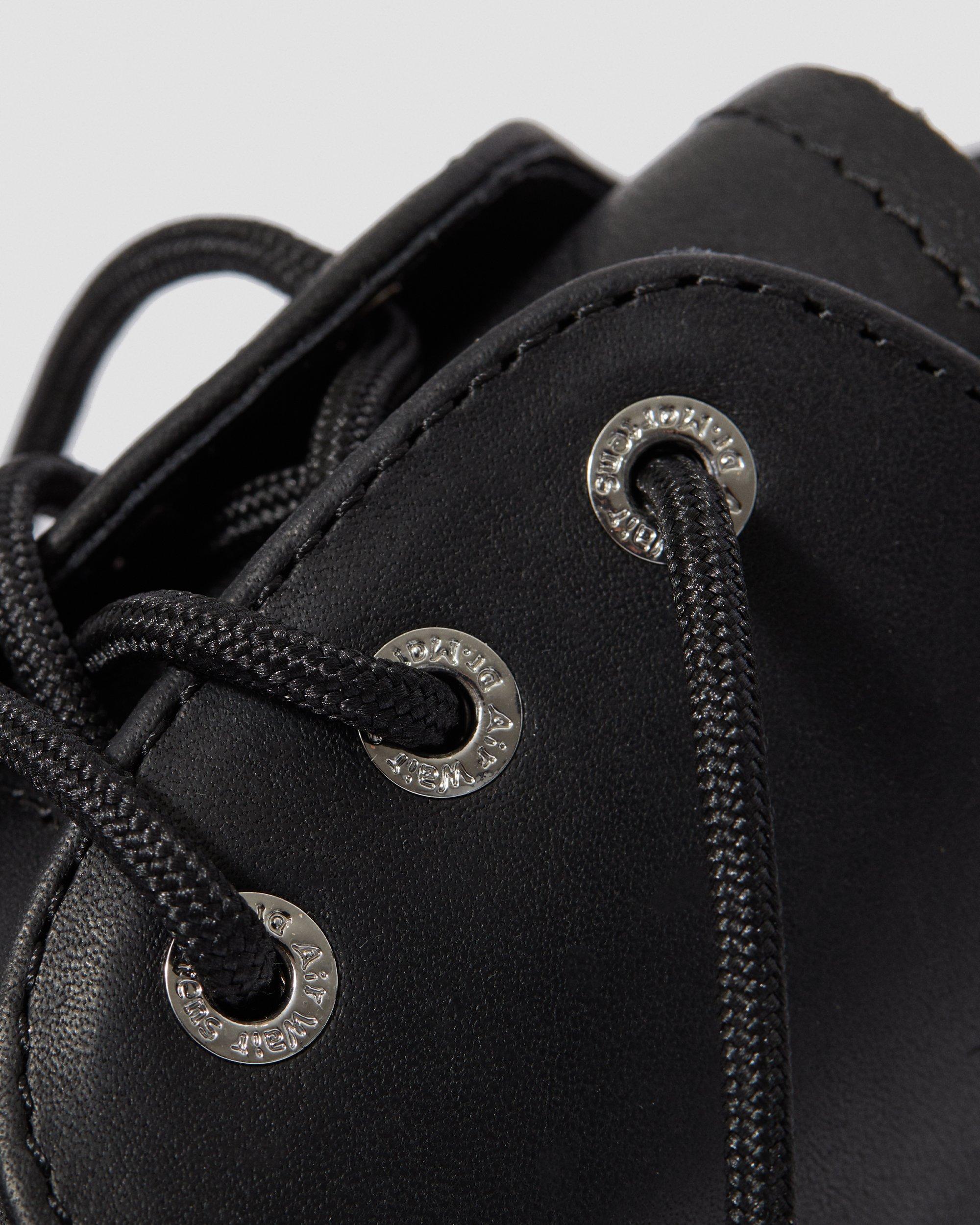 1925 Luxor Toe Cap in BLACK | Dr. Martens™